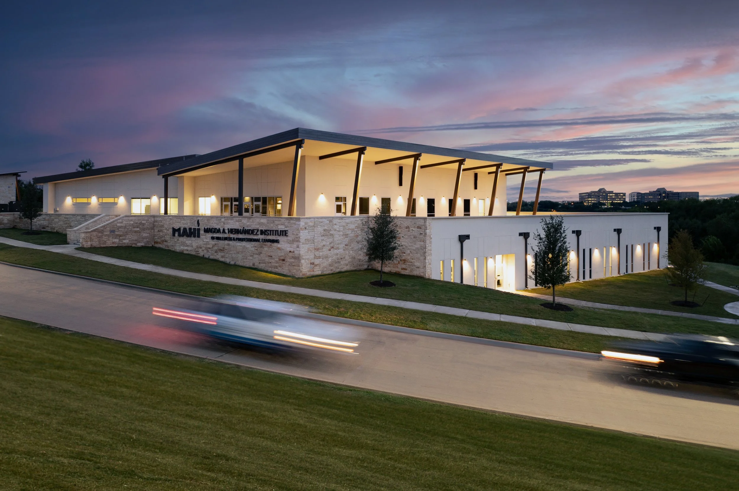 Irving ISD Magda A. Hernández Institute of Wellness and Professional Learning (MAHI) | Photographer: ©Parrish Ruiz de Velasco