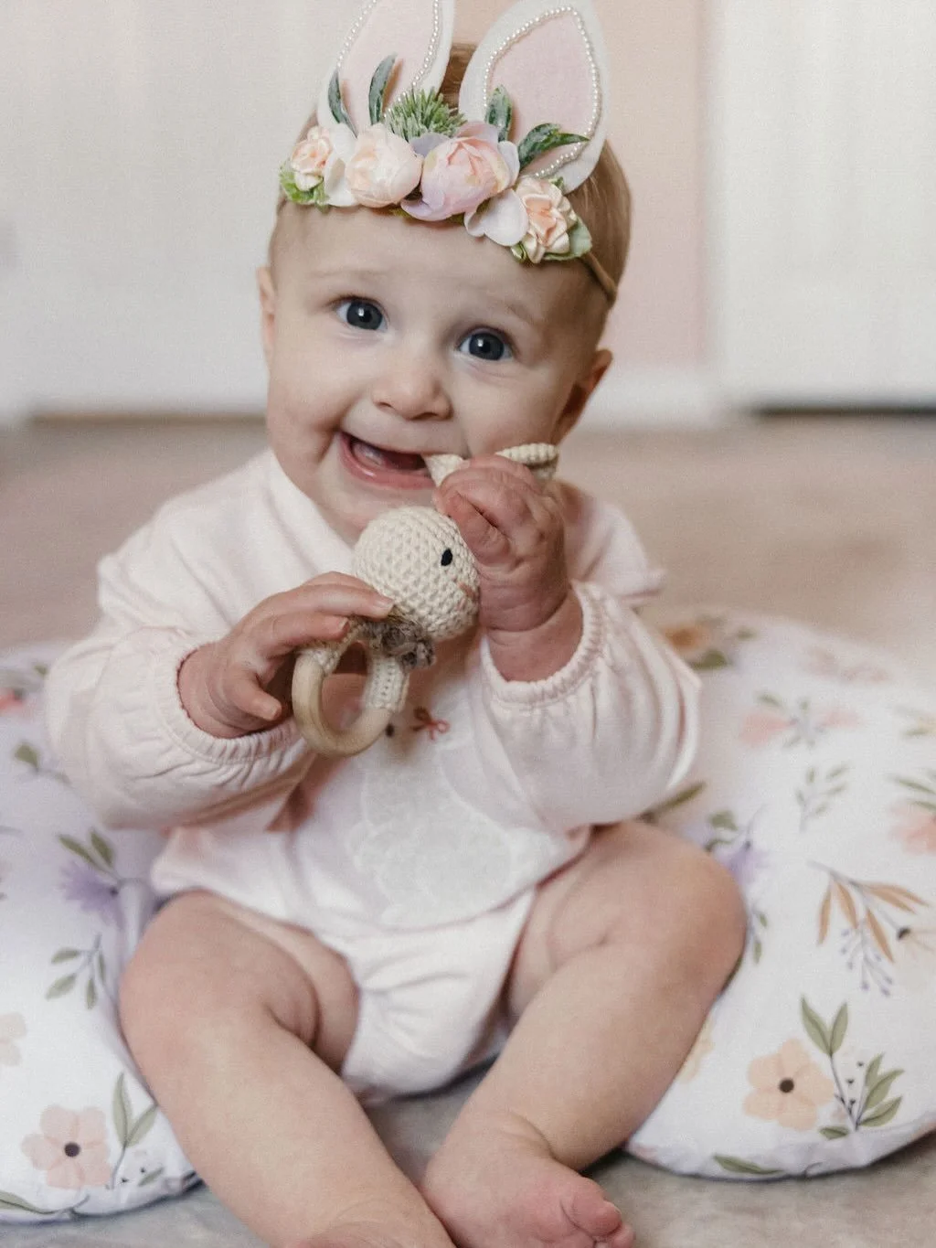 Some bunny was so cute I had to do the tiniest sneak peek of this sweet family&rsquo;s in home session. More to come but until then I wish all my Grateful Soul Families the best Easter. 

I am a grateful soul.
