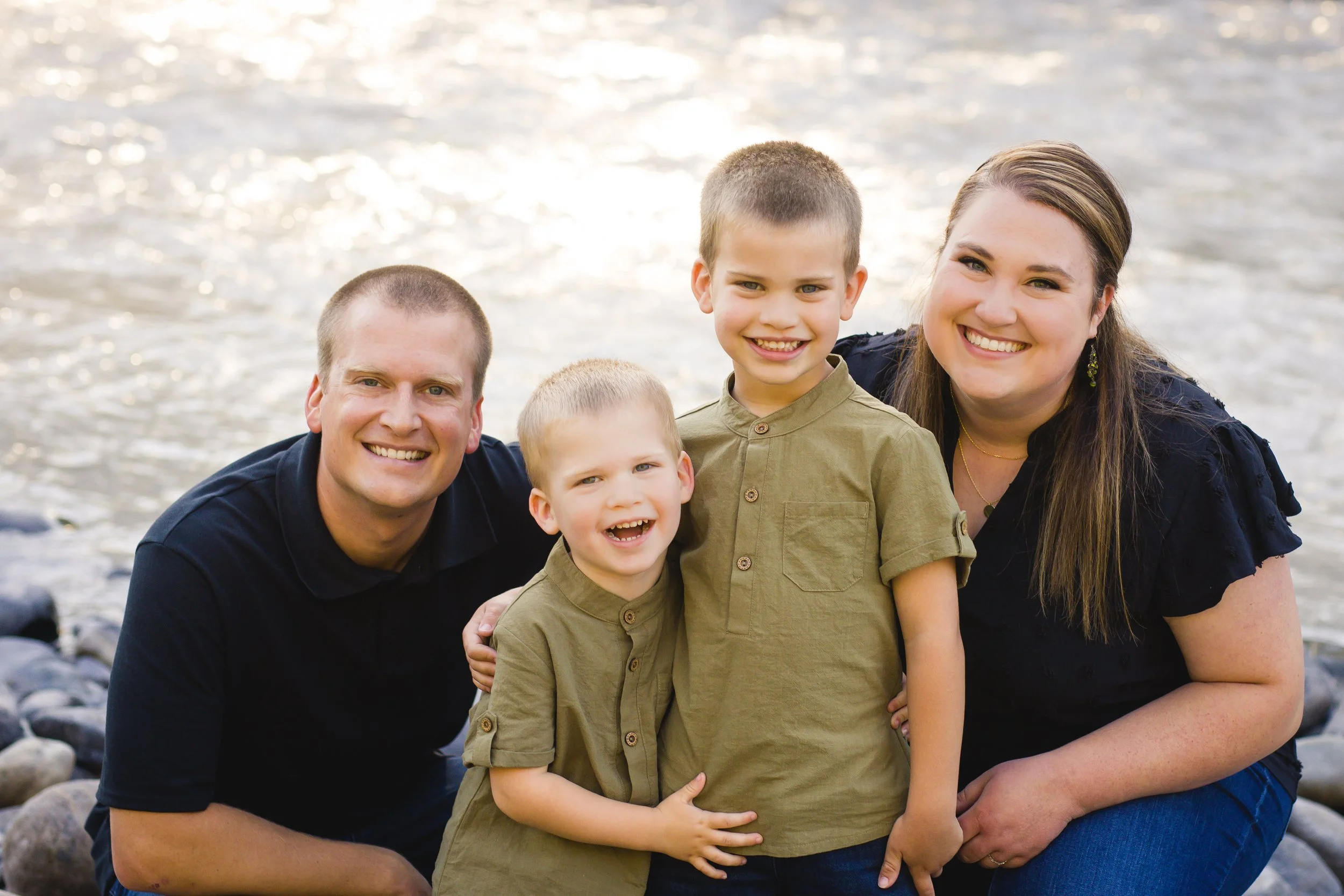 19-Family 2025-15.JPG