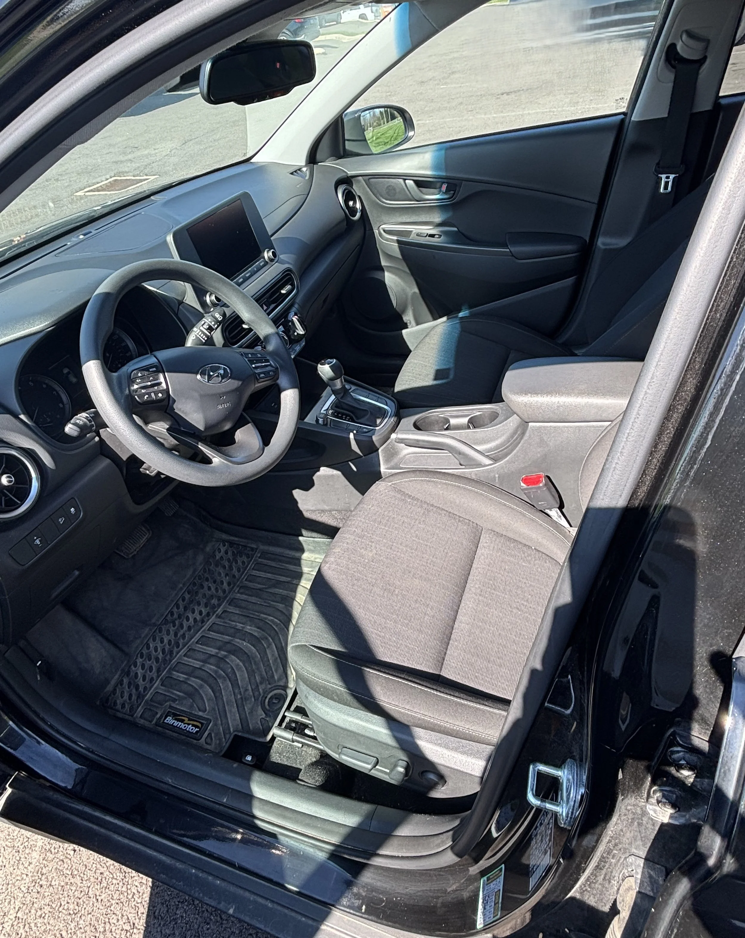 2023 Front Inside Hyundai Kona.jpeg