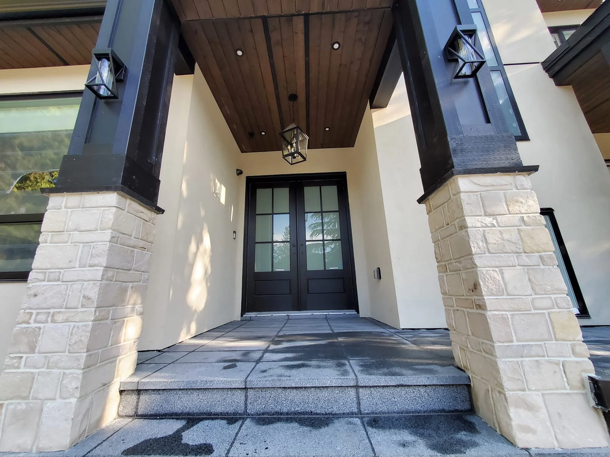 stonework_house_5.jpg