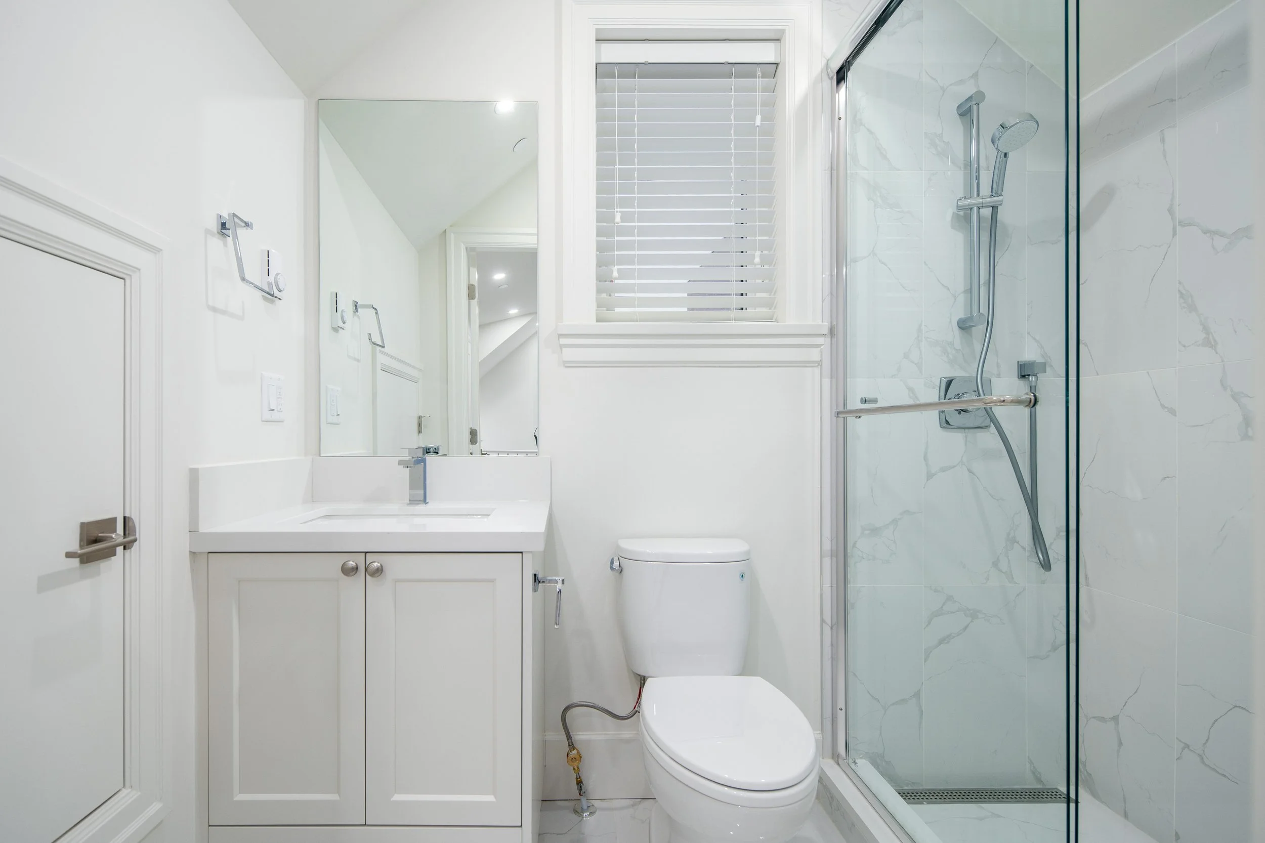 W 11th Ave - 4417 - Whitestone Management - 44.jpg