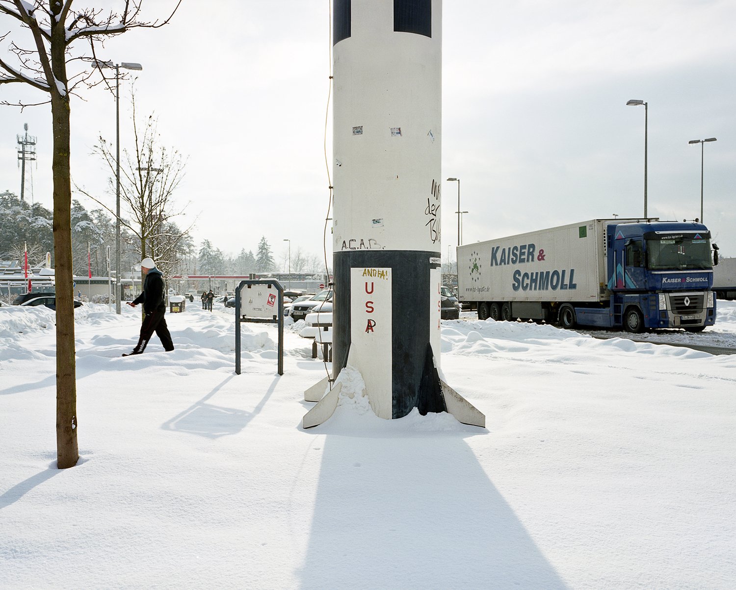 Rest Stop, Nürnberg / Feucht, A9, Hermann Oberth Memorial.
Hermann Oberth was a pioneer of aerospace engineering who worked for the Nazi regime. In the mid-1950s, his former student Wernher von Braun invited him to work in the United States. From 196