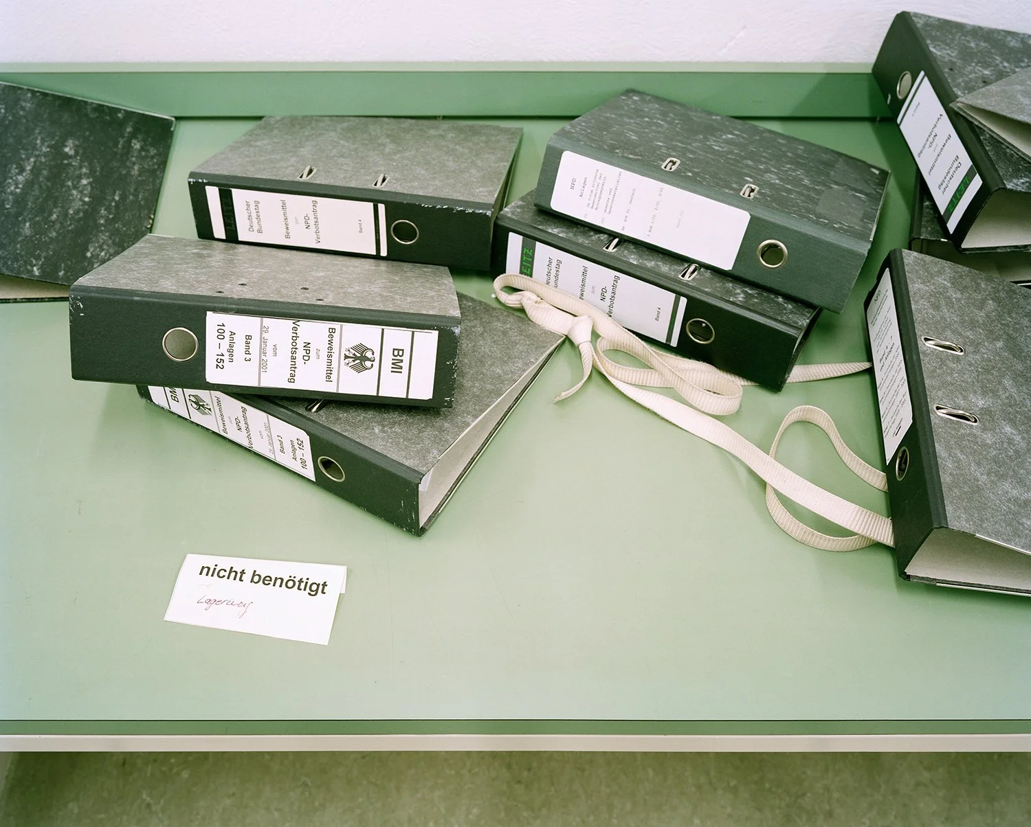 Federal Constitutional Court Library, Karlsruhe, 2003 / 2007. The Federal Constitutional Court dismissed Bavaria’s bid to ban the NPD after the Interior Ministry refused to identify its informants within the party. The shelf reads “not needed, storag