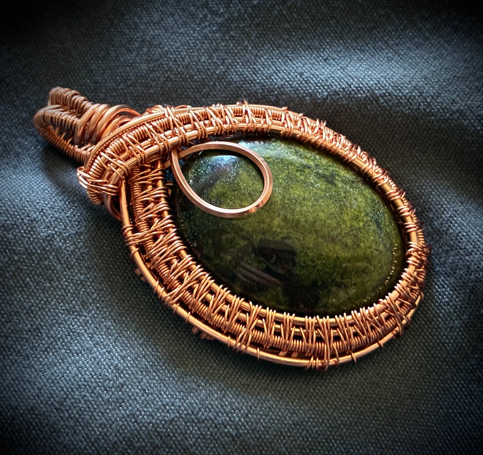 Dragon's blood jasper, copper 1.jpg