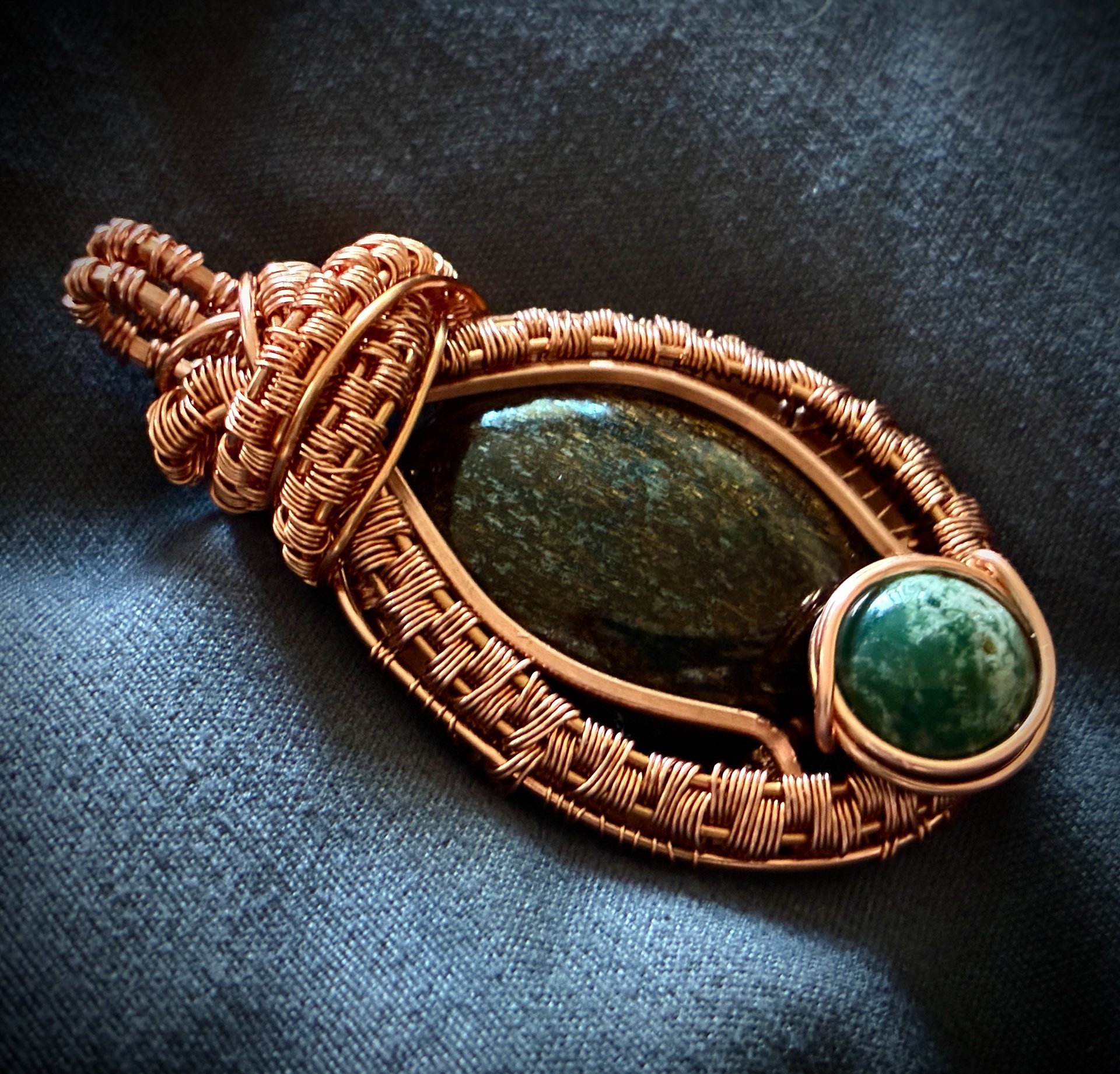 Bronzite, sperpentine accent, copper 2.jpg