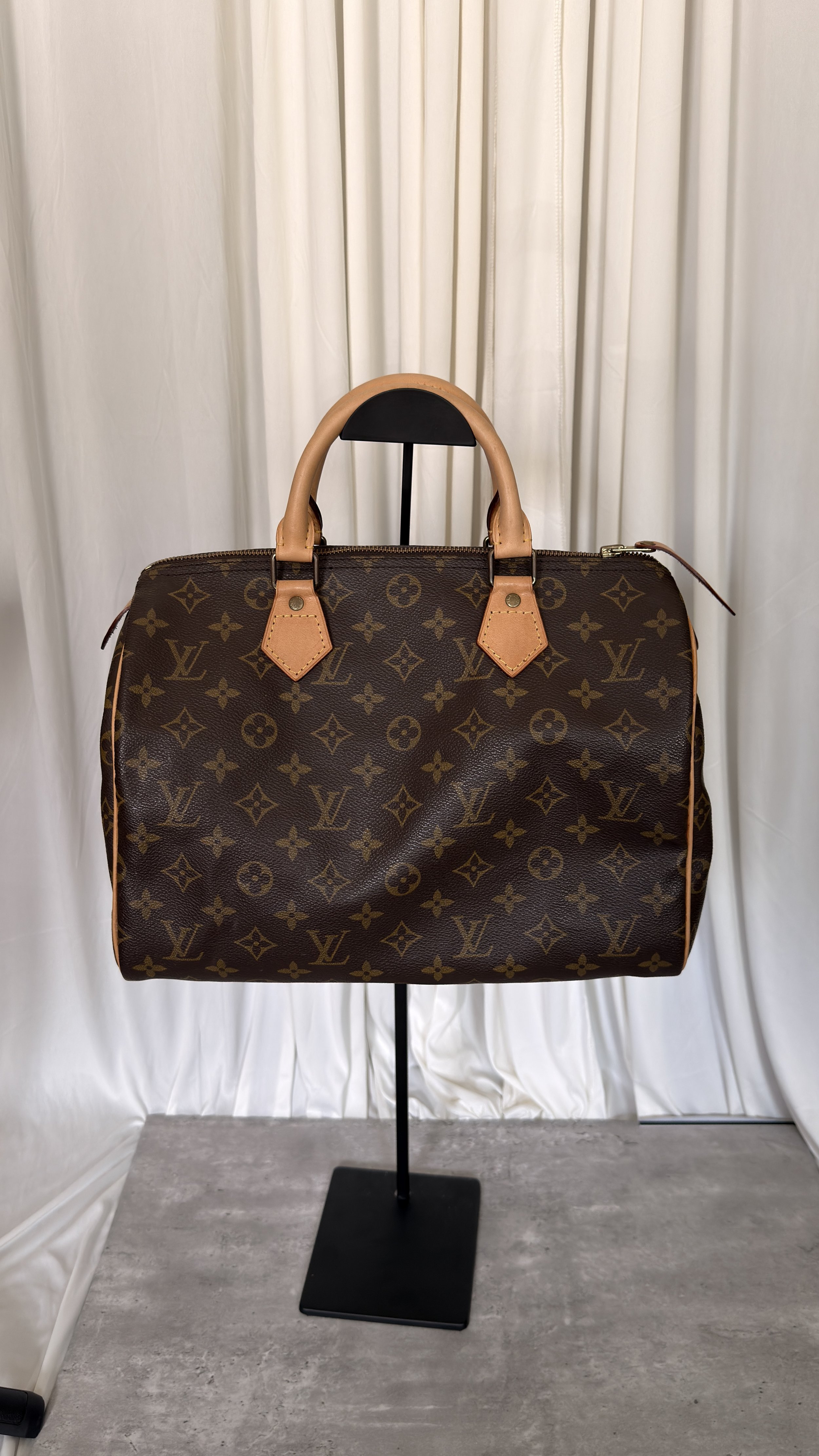Louis Vuitton Speedy 30