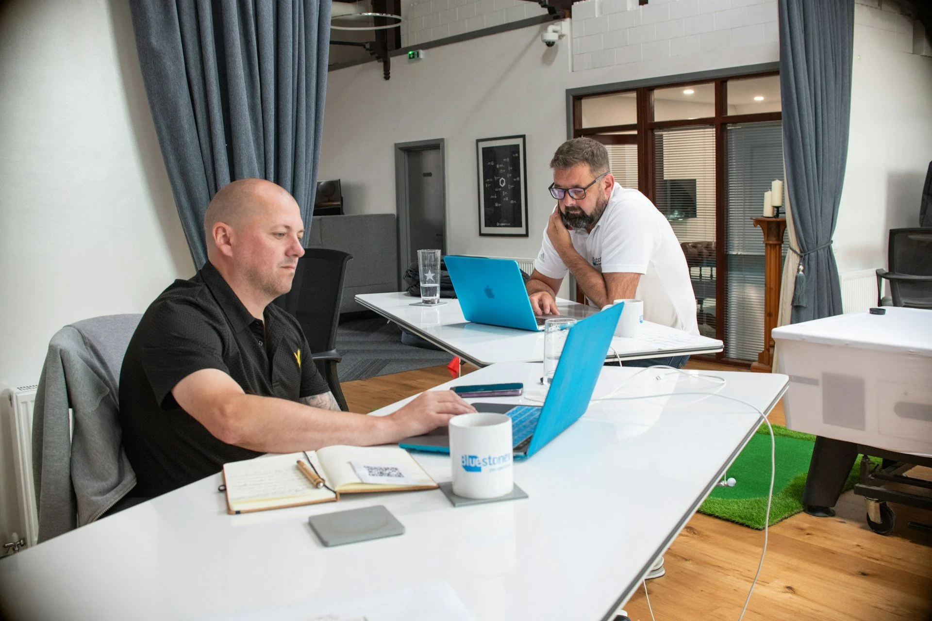 What Makes Psychological Experiment Software So Effective?