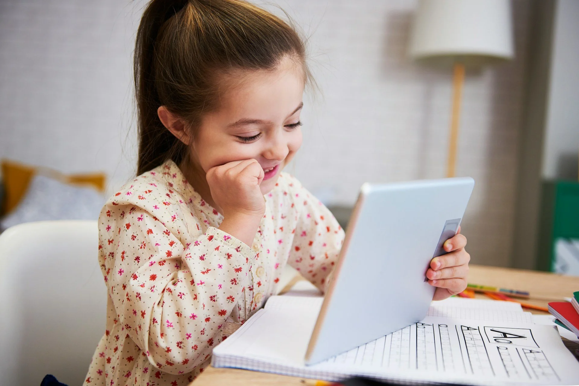 Measuring Hand-Eye Coordination on iPad Without Losing Standardization