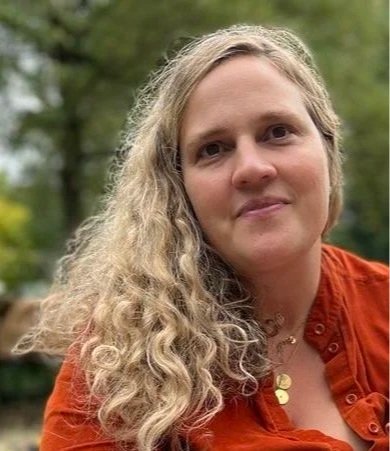 Portrait of Camilla Emson, somatic integrative psychotherapist working in Frome, Somerset