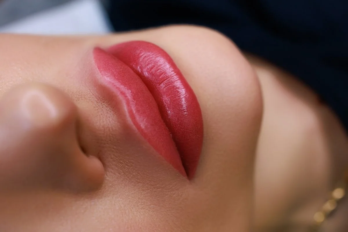 Permanent makeup lip blush and microblading microshading services at Glam & Go Salon in JVC Dubai