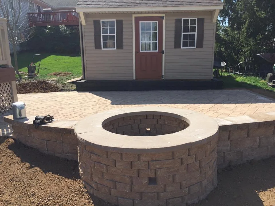 Fire-Pit-Highland-Stone-James-River-Color_sm.jpg