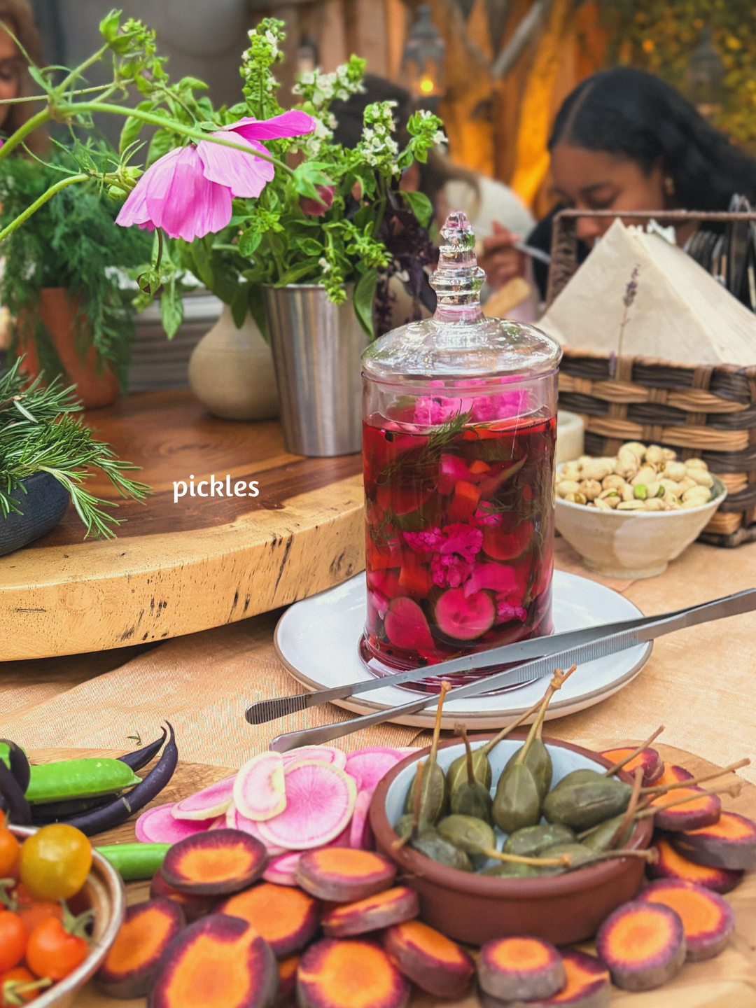 I tend to choose rich pigmented food for their higher polyphenol content (antioxidants). 
