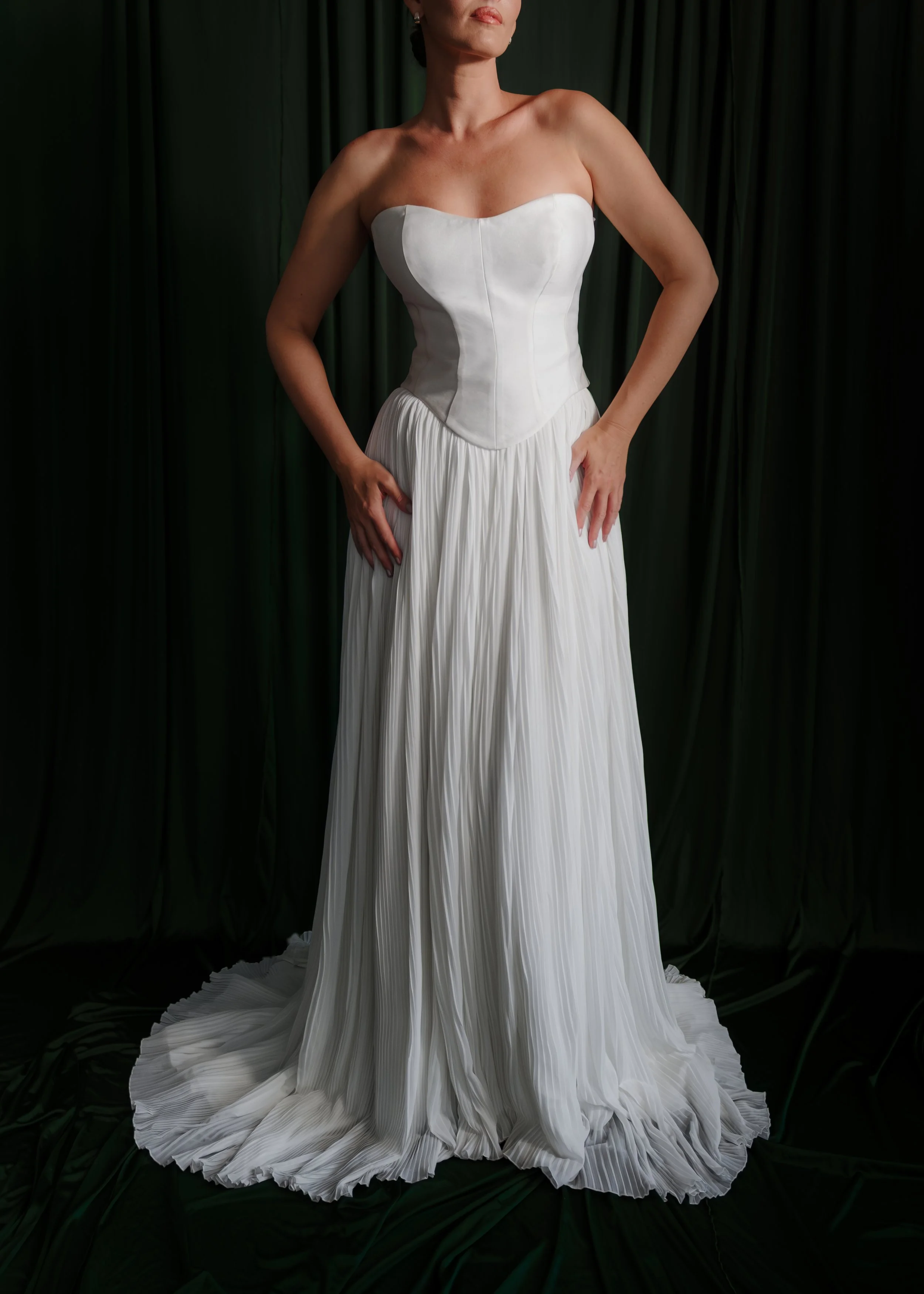 SAMANTHA CORSET AND PLEATED SKIRT