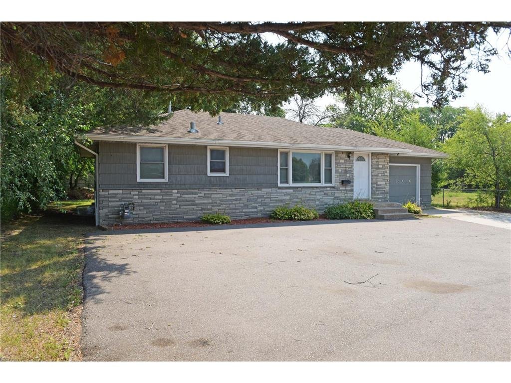 6206 Brooklyn Blvd, Brooklyn Center, MN 55429