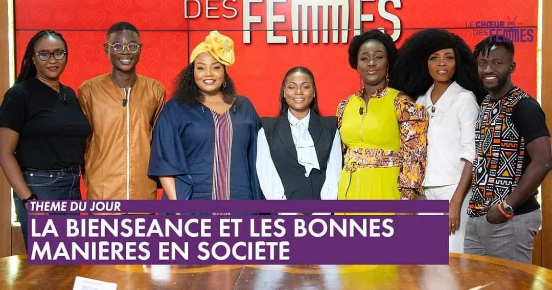 Le Chœur des Femmes – Passage sur plateau : élégance relationnelle, courtoisie et posture en société