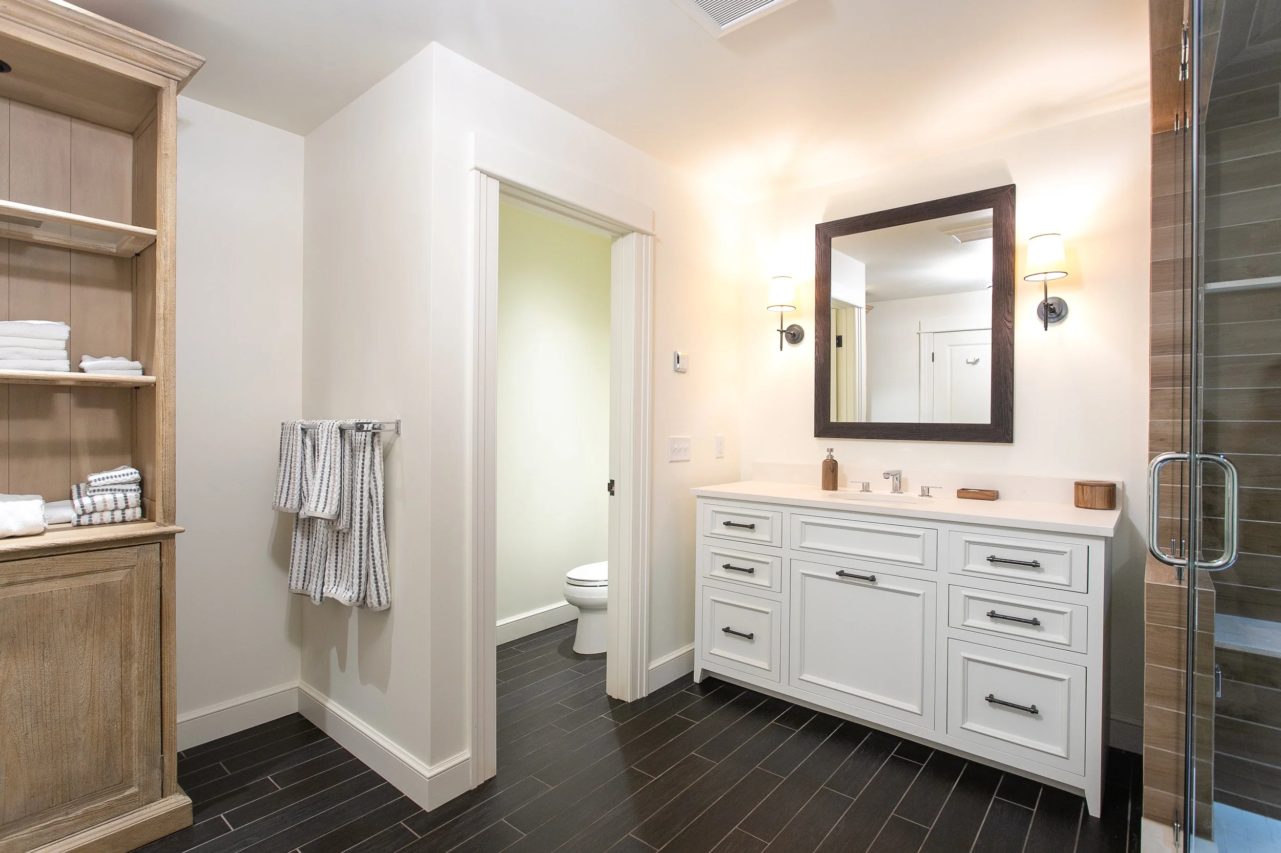 Lower level full bathroom