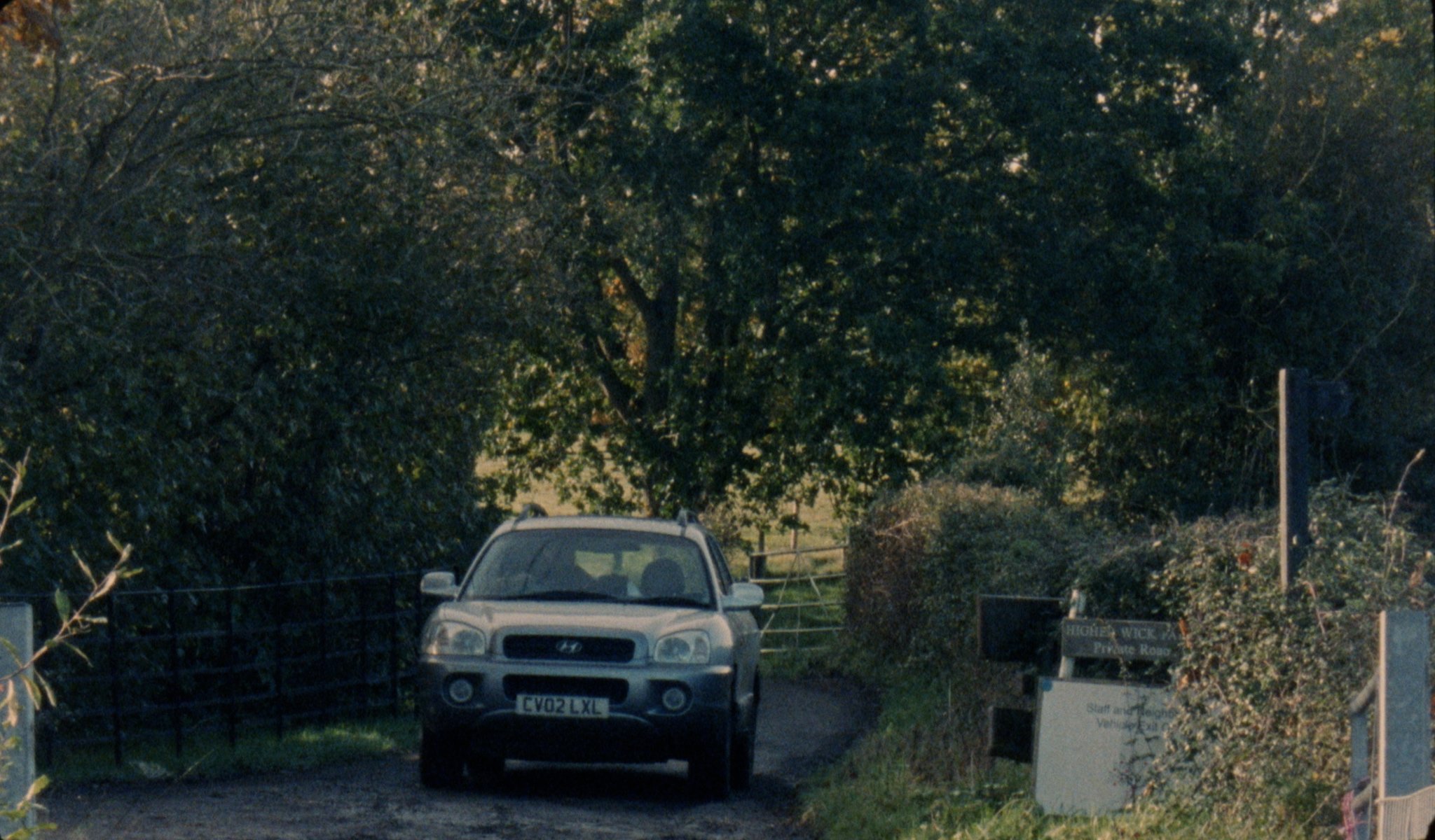 R3_Daniel_Simpkins_(24136).00_01_32_16.Still001.jpg
