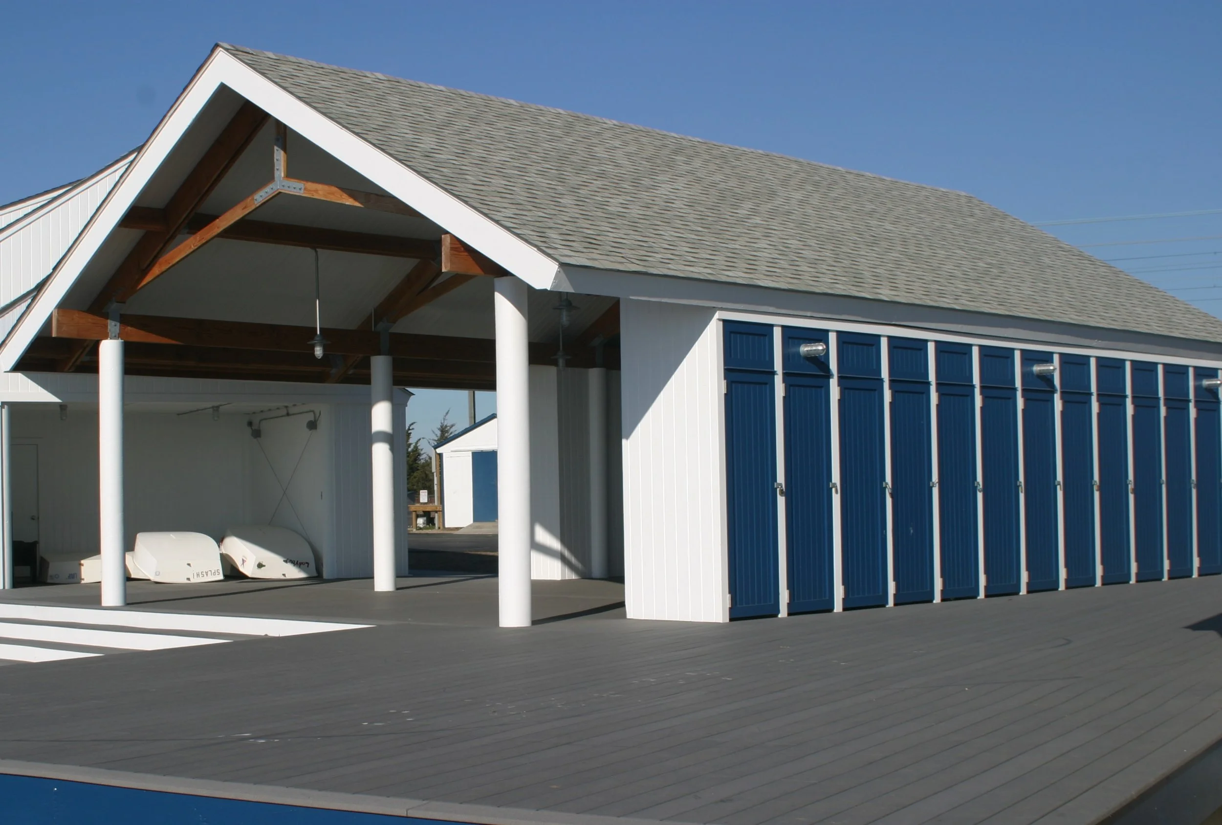 RD Wood Group - Wadawanuck Club - Lockers 2.jpg