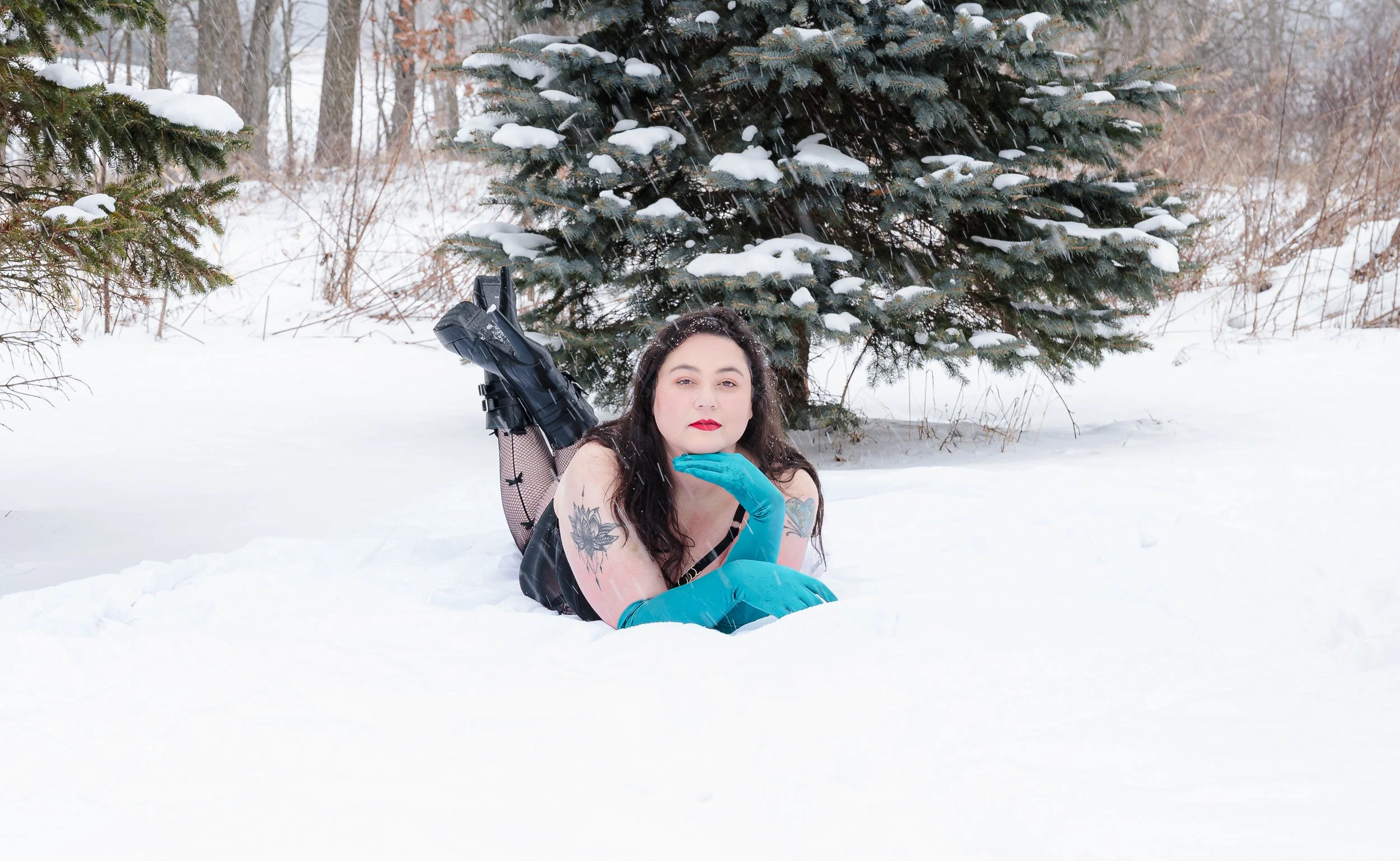 Amanda Snowy Boudoir-11.jpg