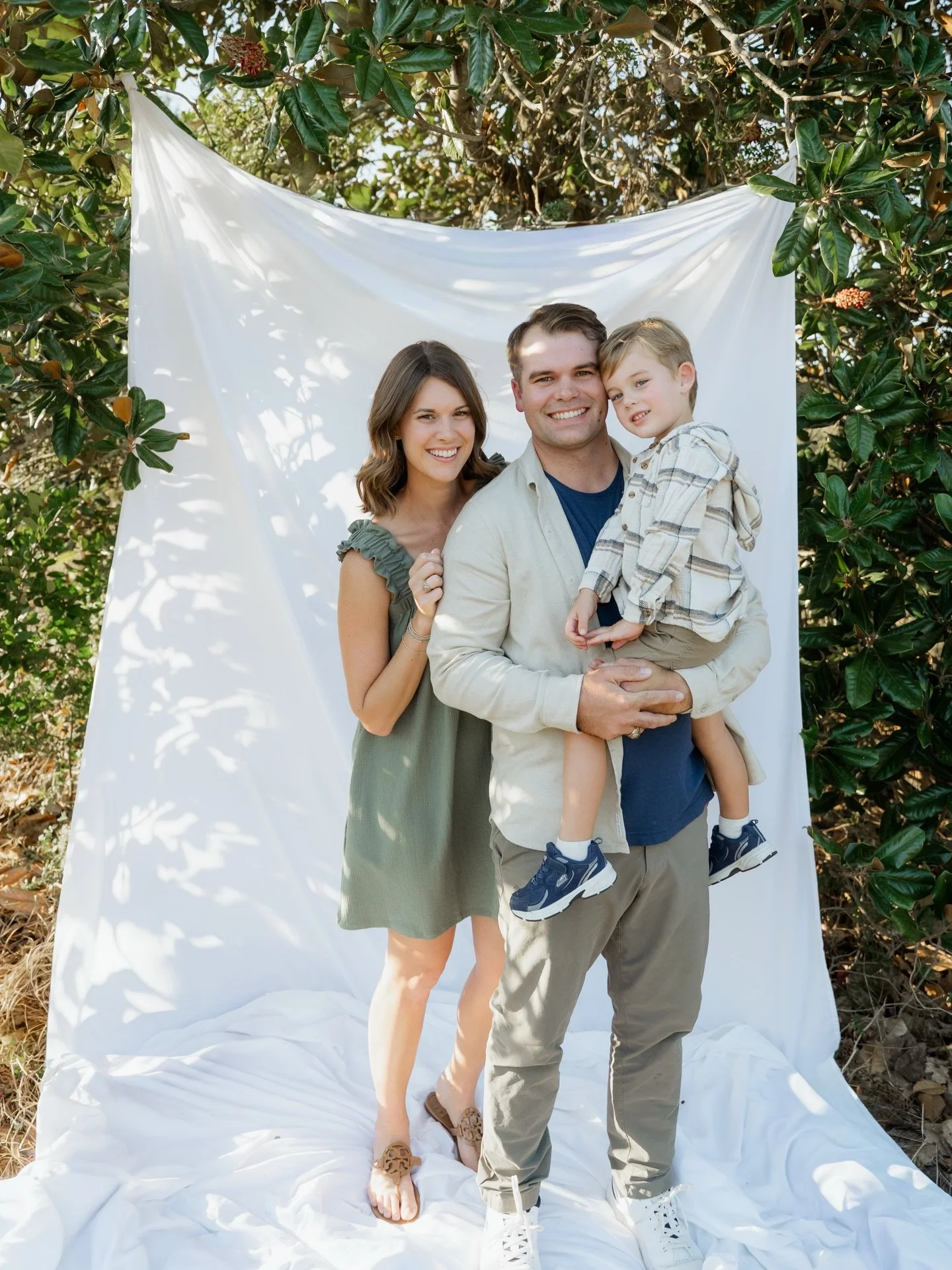 Hi, I&rsquo;m Hannah! 

I am married to my best friend and we have an almost 4 year old son who brings us the most joy! 💙

We love the Lord, being outside, playing golf, cooking, playing with our dogs, traveling, and just being together ⛳️ 

I start