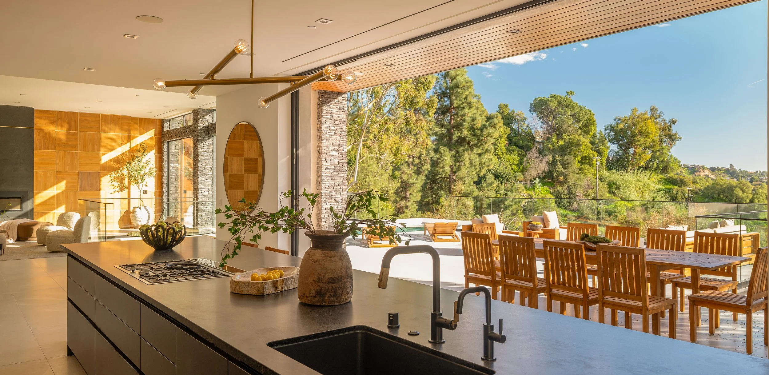 12752 Mulholland Dr-15-MLS.jpg