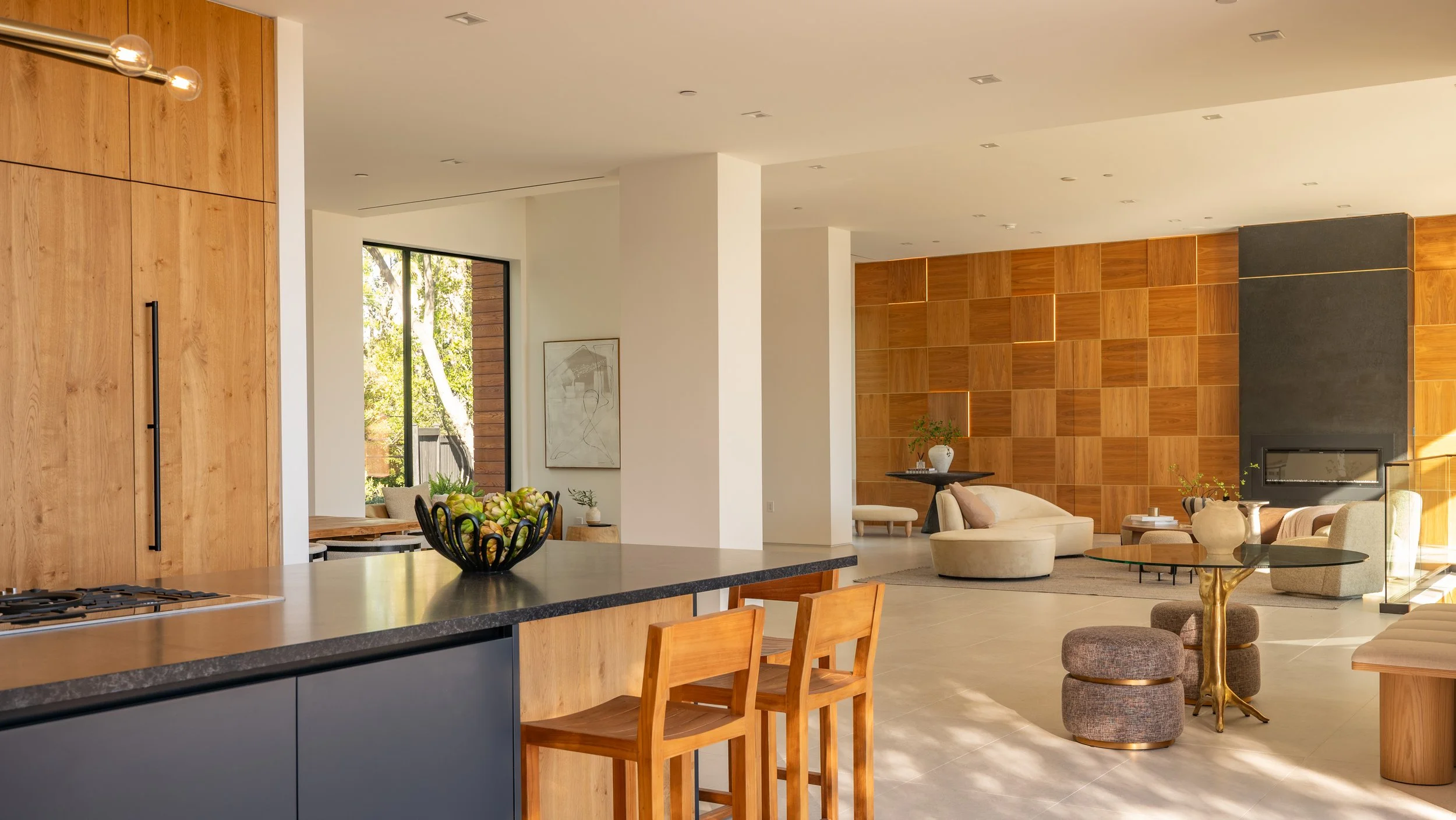 12752 Mulholland Dr-16-MLS.jpg