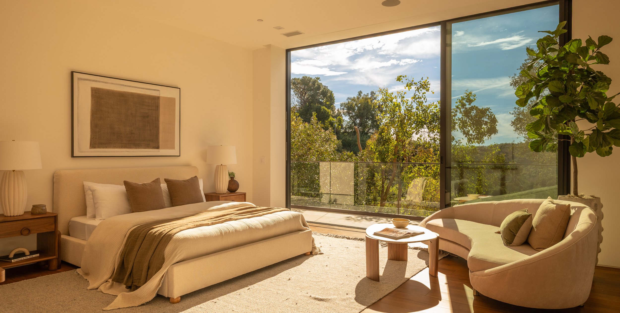 12752 Mulholland Dr-28-MLS.jpg