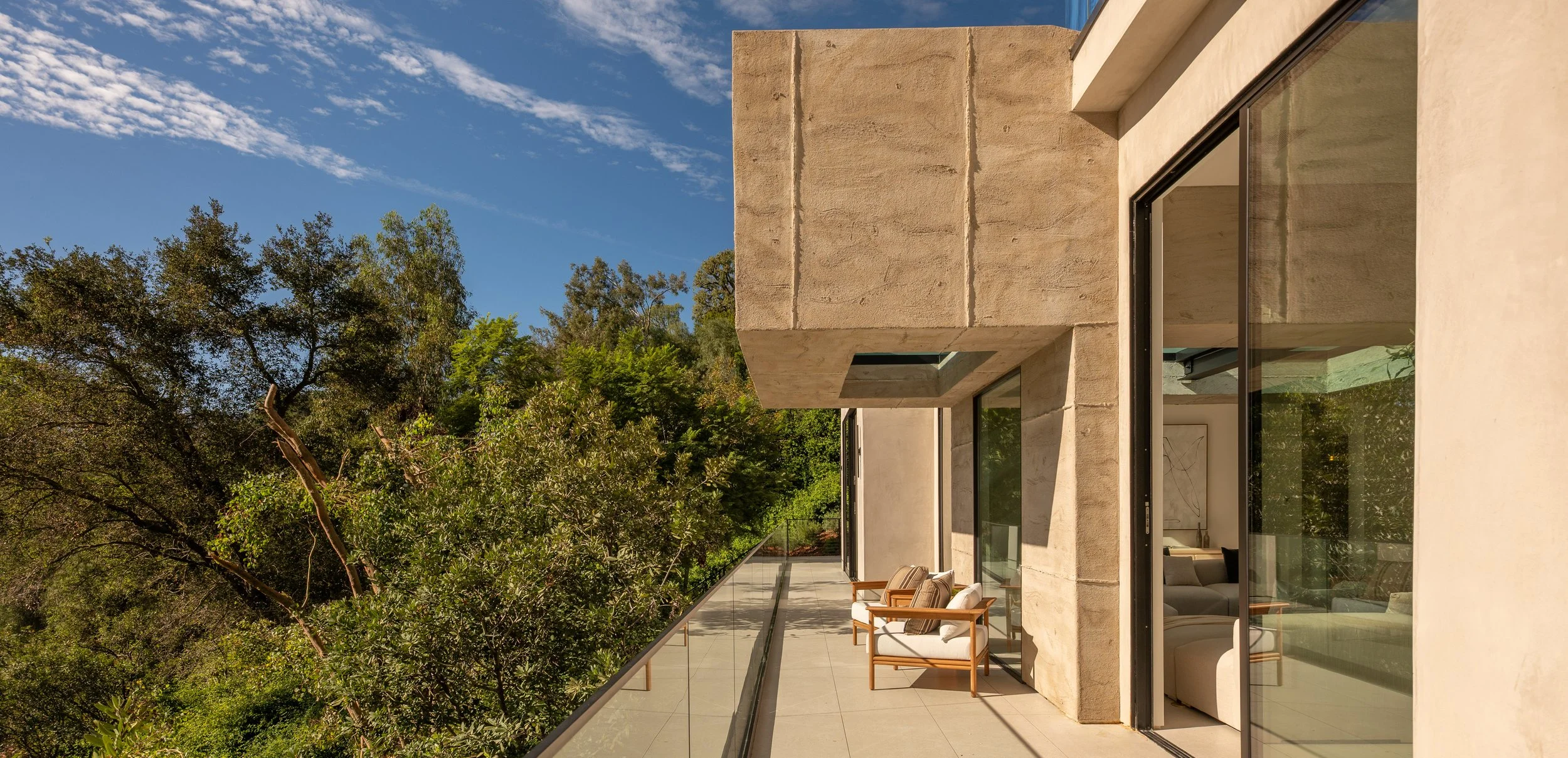 12752 Mulholland Dr-33-MLS.jpg