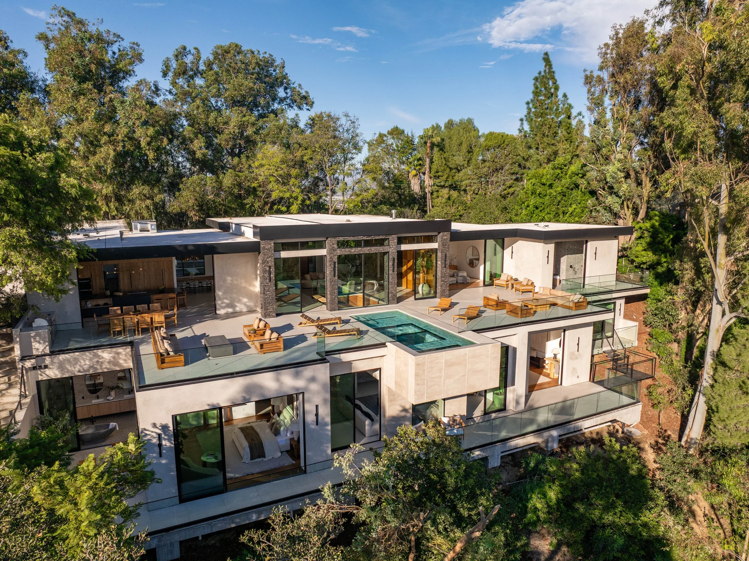 12752 Mulholland Dr-86-MLS.jpg