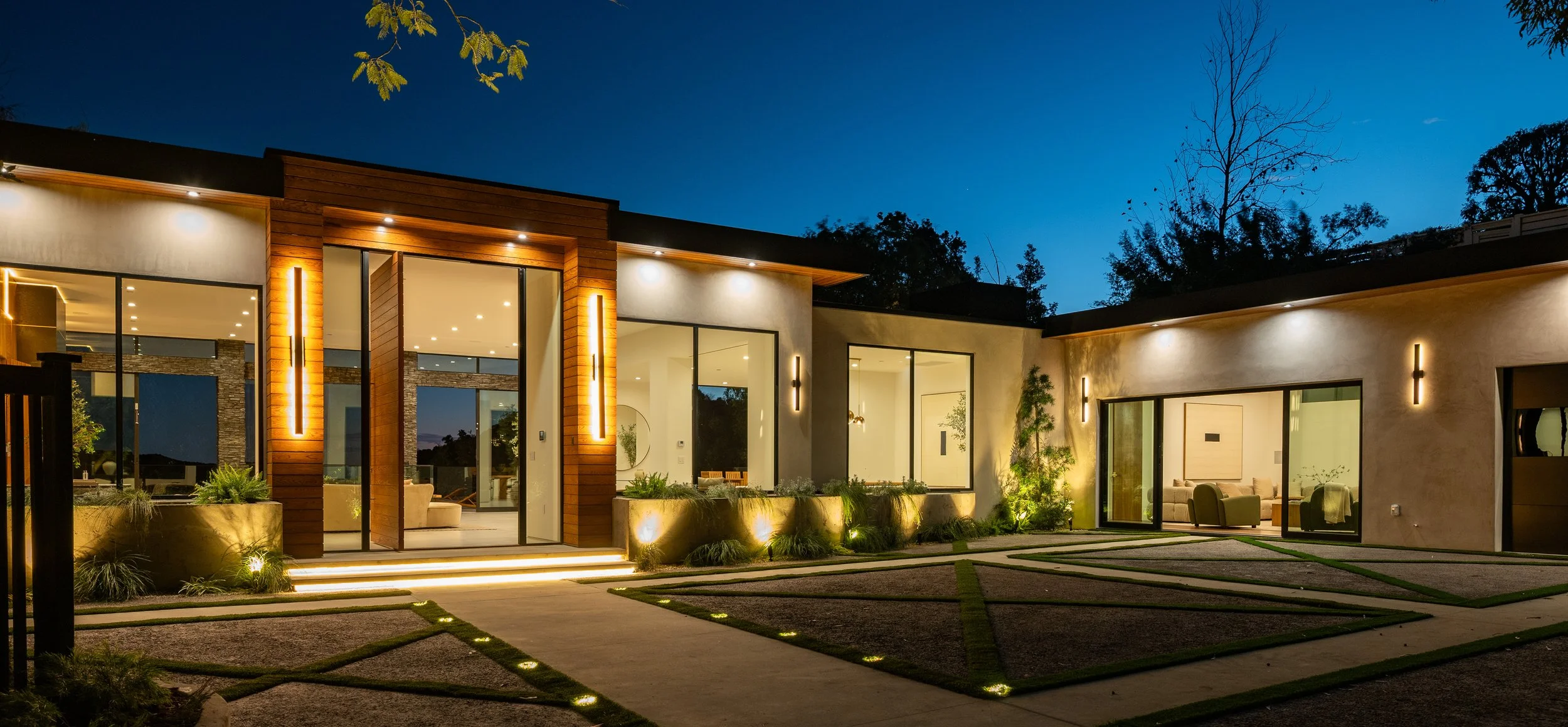 12752 Mulholland Dr-100-MLS.jpg