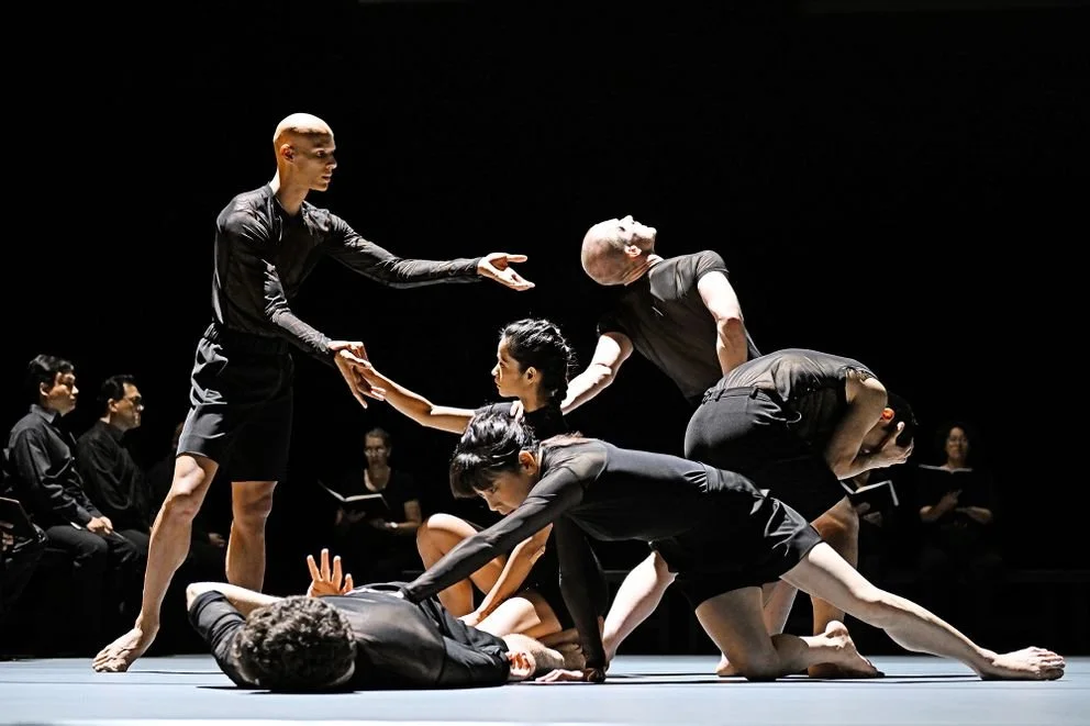 I'm Afraid to Forget Your Smile by Imre & Marne Van Opstal
© Andreas Etter 