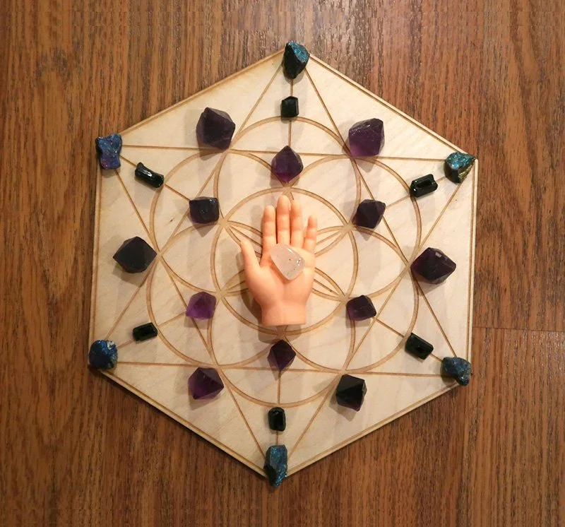 Crystal grid: Reiki healing