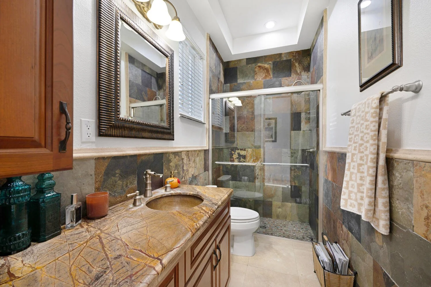 28224 SW 168th Ct Homestead FL-large-013-007-Bathroom-1500x1000-72dpi.jpg
