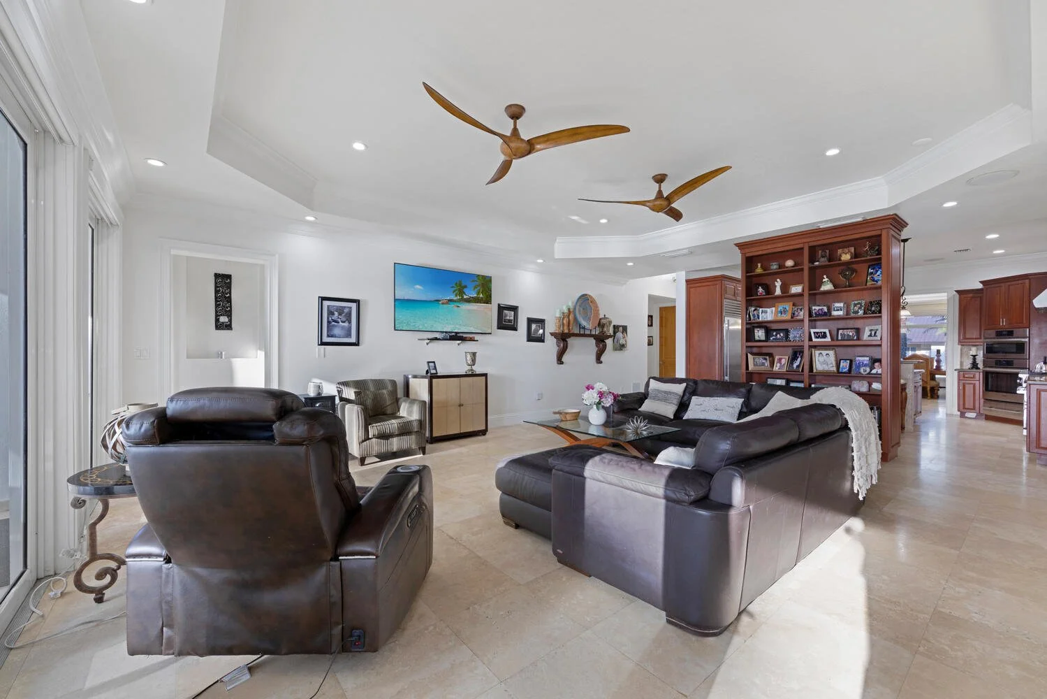 28224 SW 168th Ct Homestead FL-large-012-020-Family Room-1500x1000-72dpi.jpg