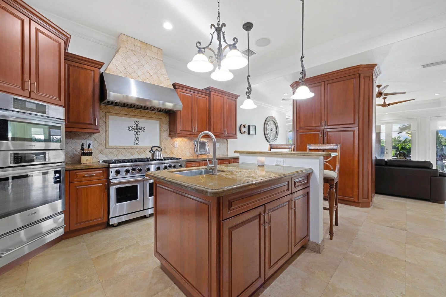 28224 SW 168th Ct Homestead FL-large-008-021-Kitchen-1500x1000-72dpi.jpg