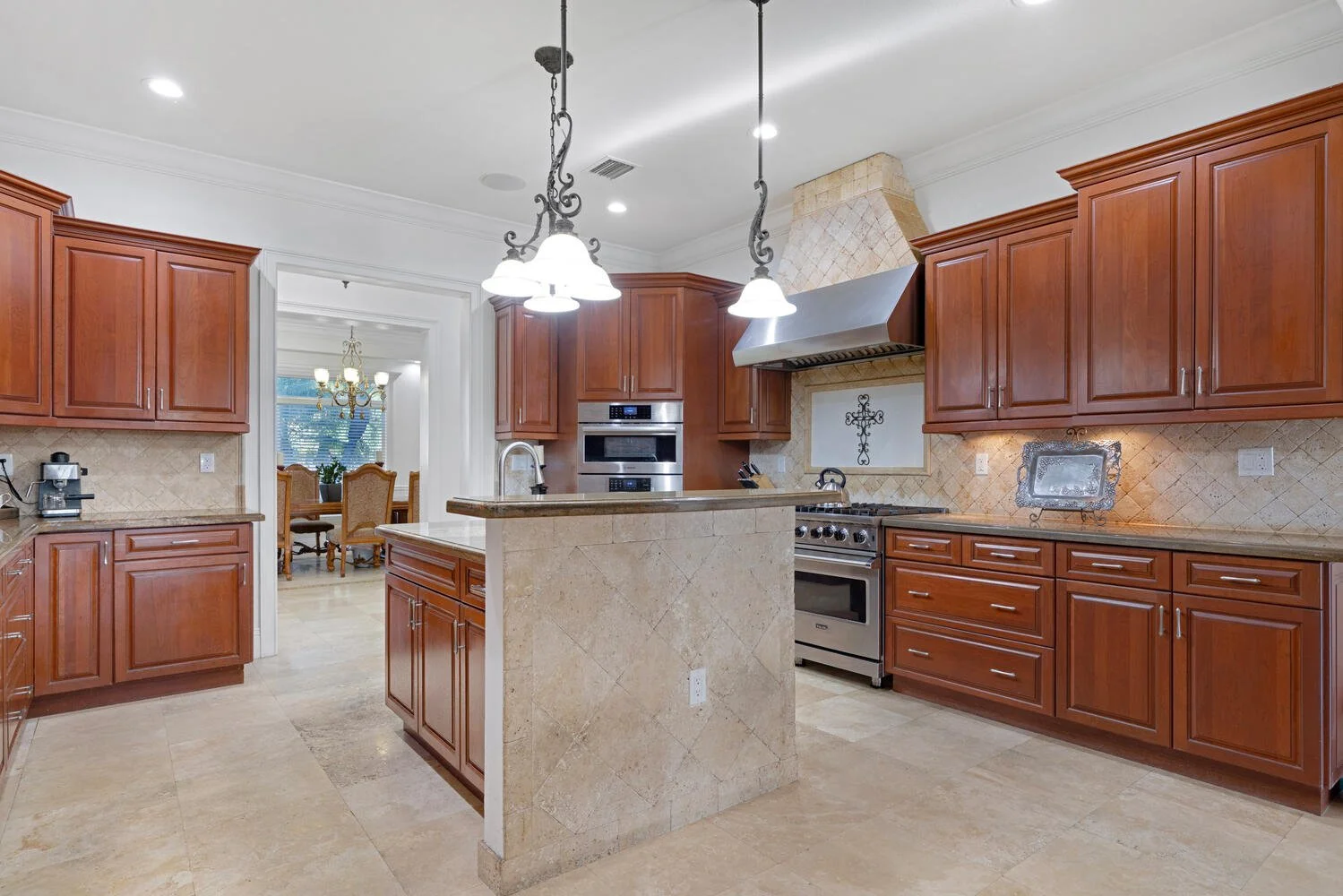 28224 SW 168th Ct Homestead FL-large-009-022-Kitchen-1500x1000-72dpi.jpg