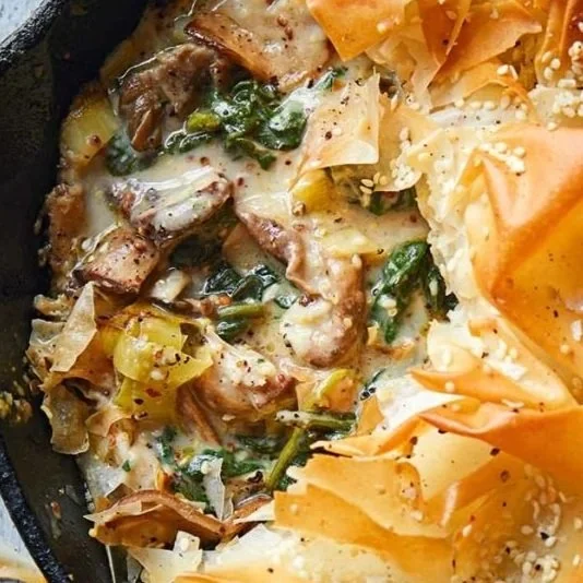Leek & Mushroom Filo Pie (V, VG)