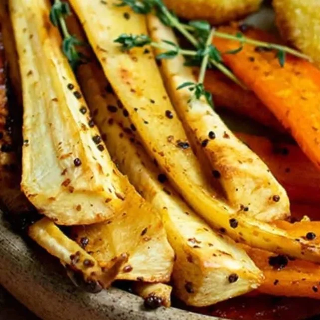 Maple Glazed Parsnips (V, VG, GF)