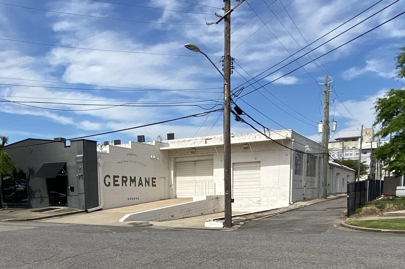 For Lease: Lakeview Warehouse Space!