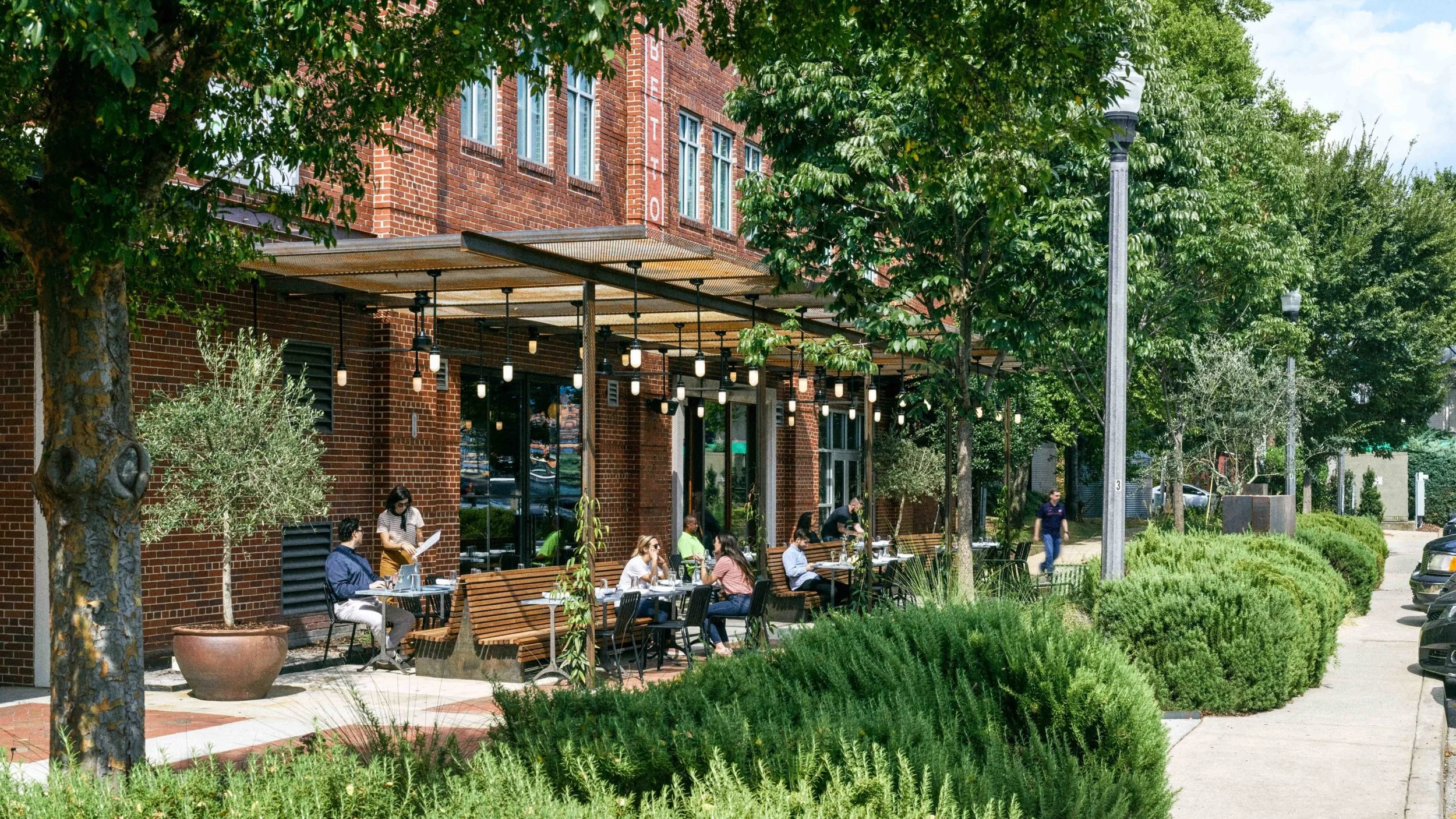 Birmingham's Best Kept Secret: Outdoor Dining at Pepper Place