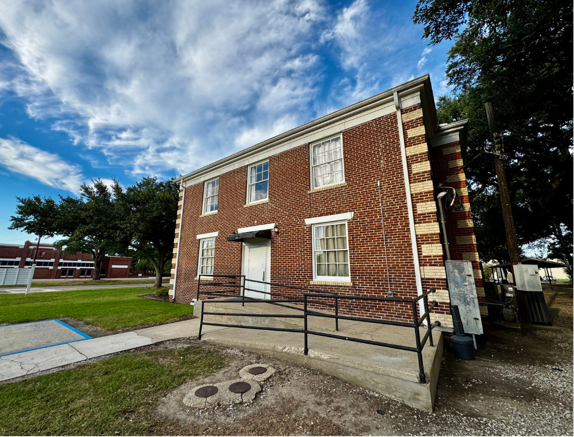 251 Park Venue Historic Building Entrance & ADA Ramp