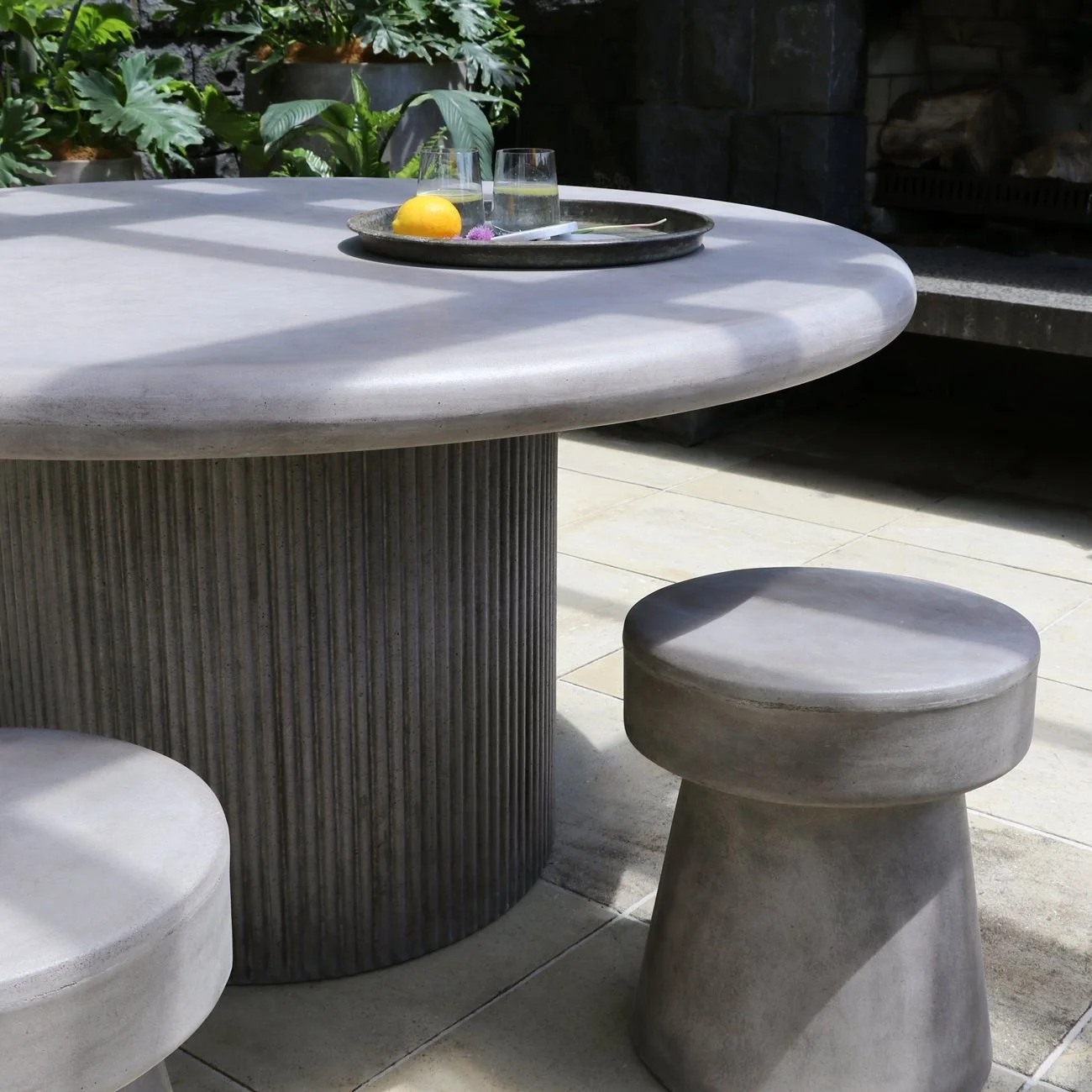 Hawthorne - Patras Round Concrete Table - (150cm)