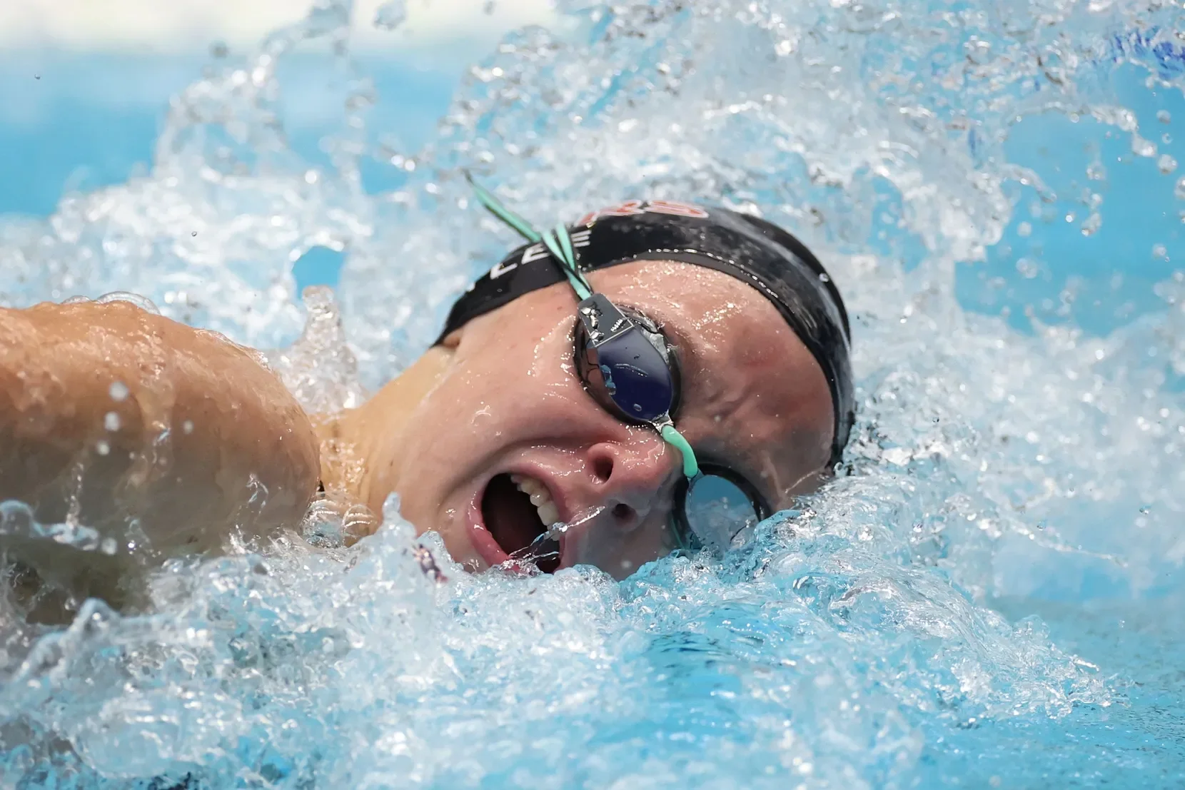 Rising U.S. Star Rylee Erisman Wins Stunning Gold in 100 Free