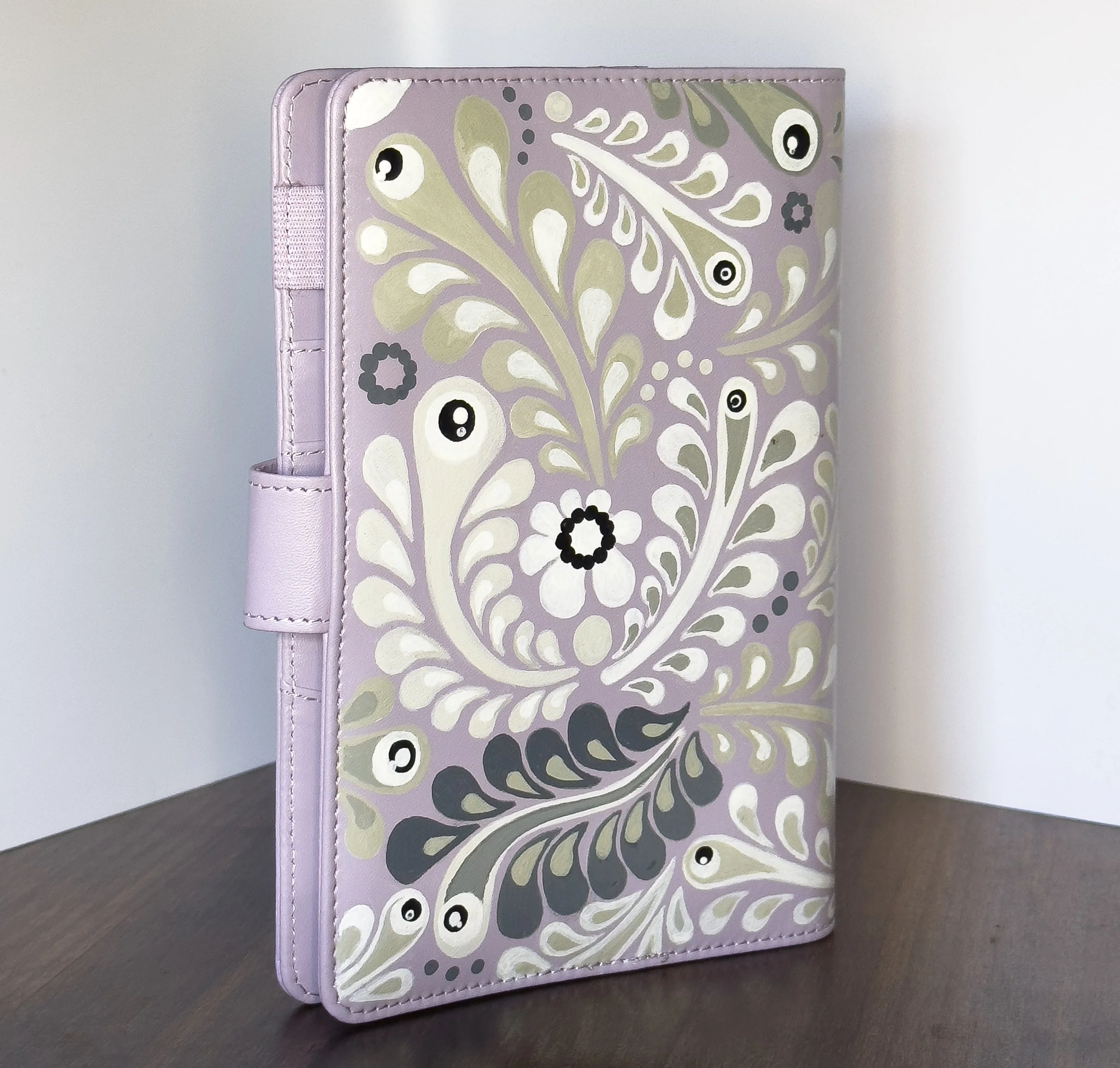 viejita binder B.jpg