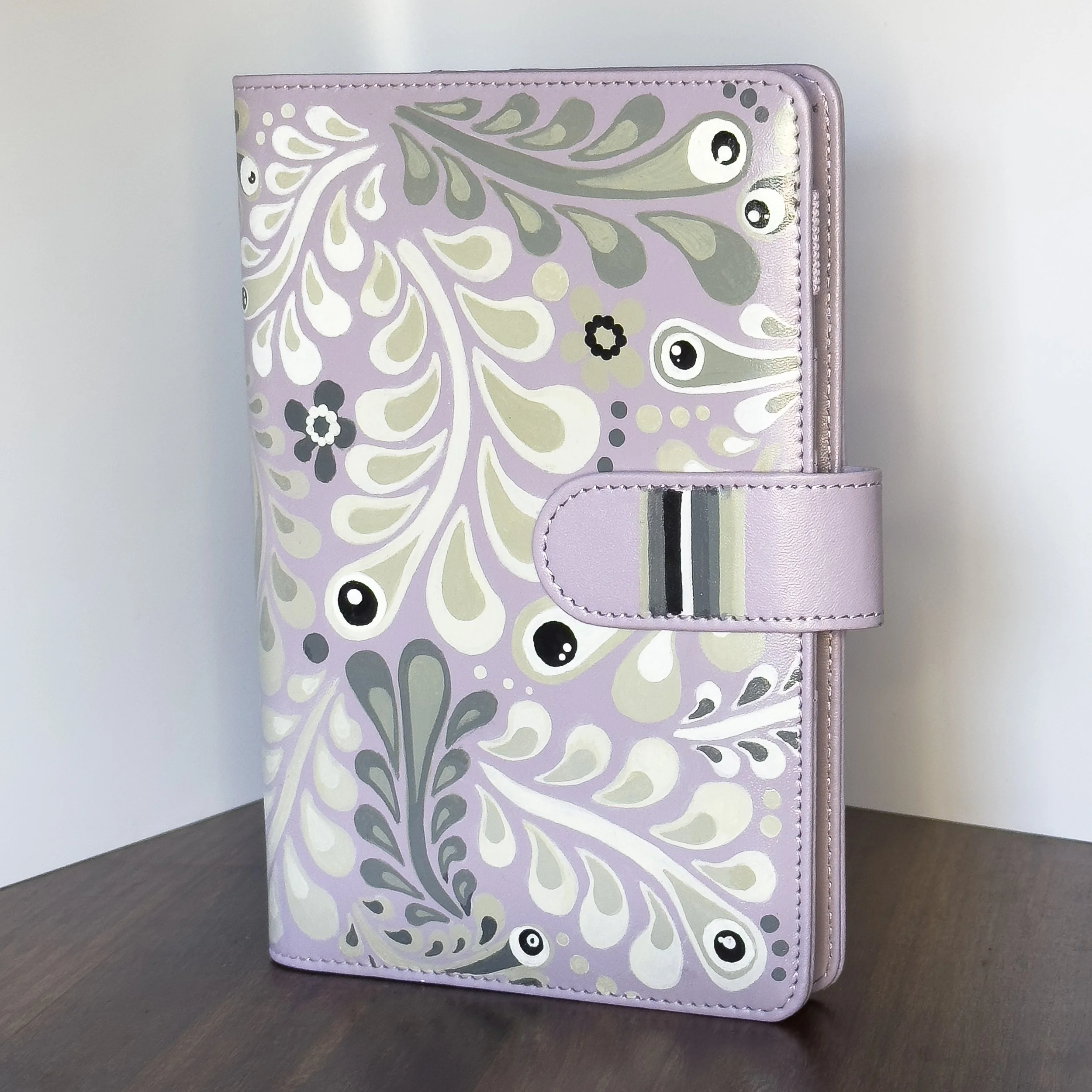 VIEJITA hand-painted binder notebook