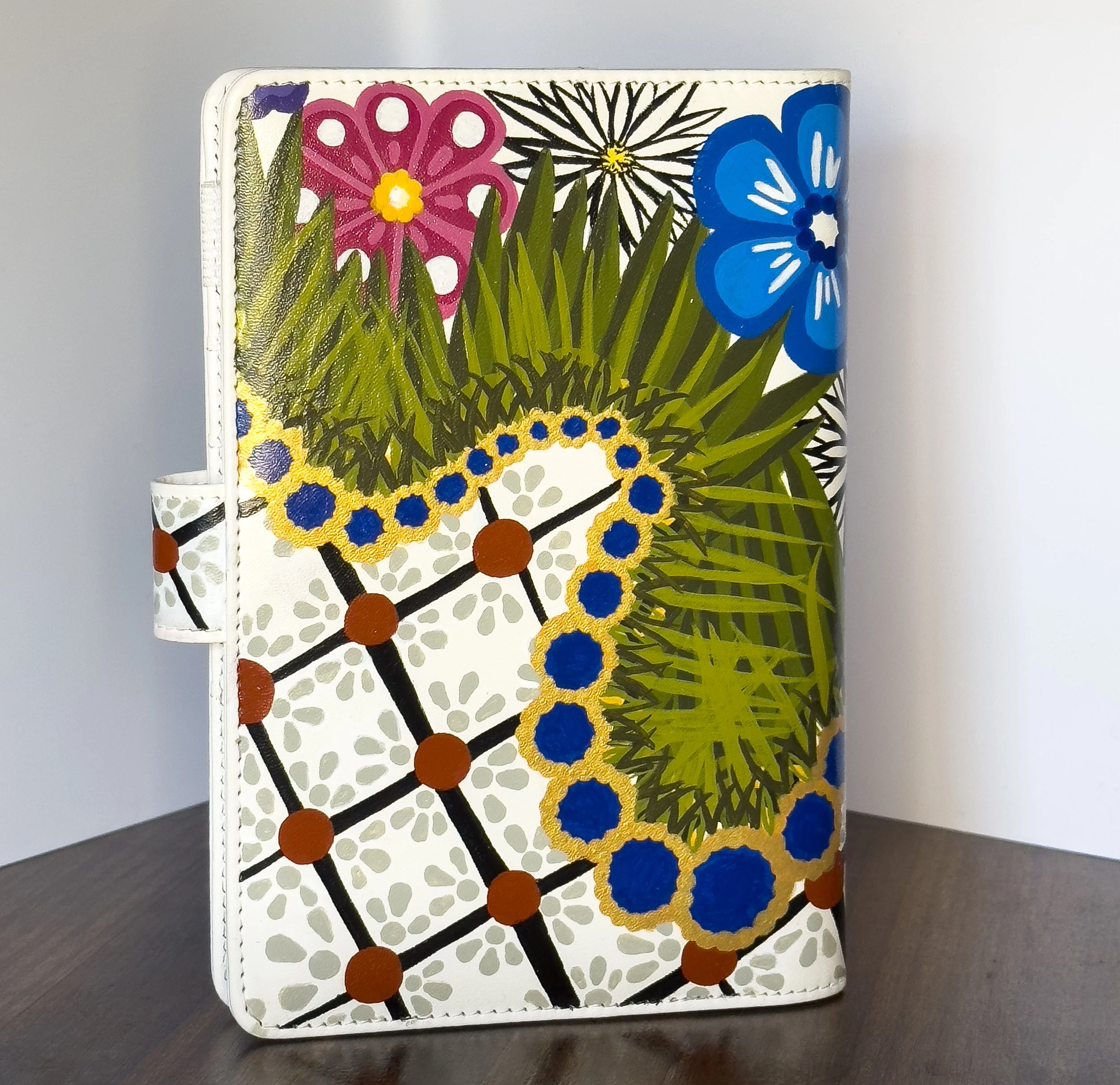 talavera binder B.jpg