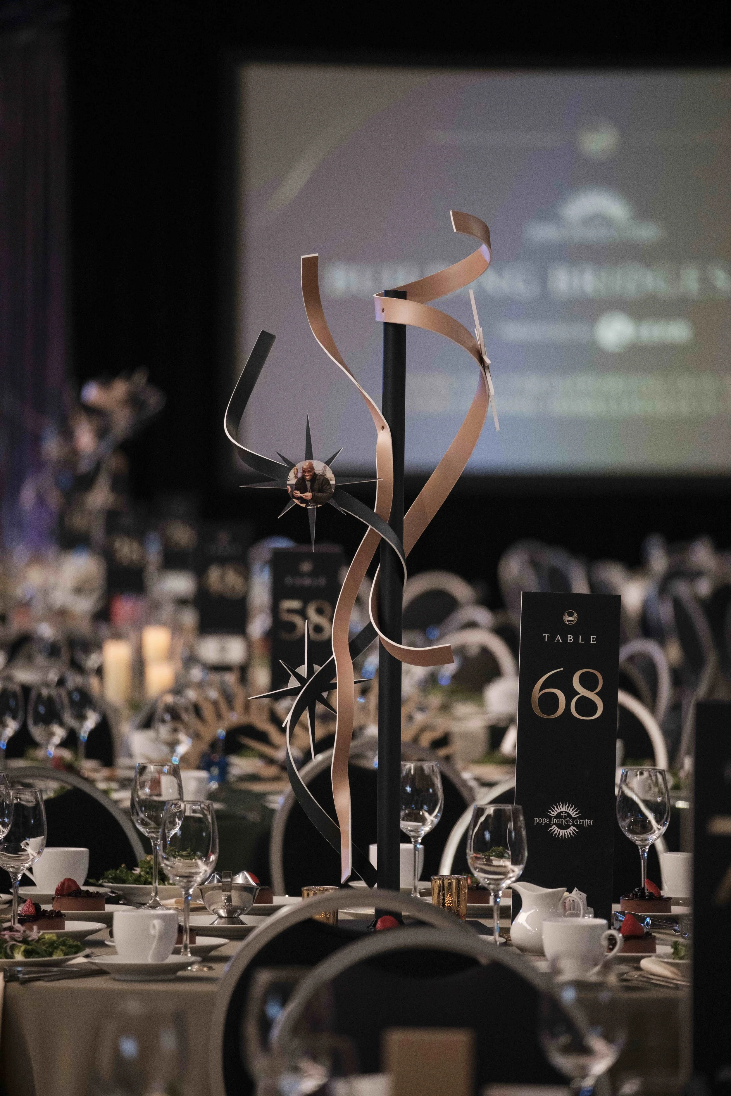 A centerpiece on a table at the Building Bridges Gala dinner table.
