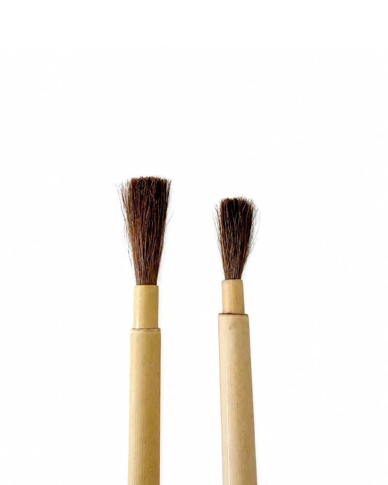 Brush-for-gold-closeup-4x5.jpg