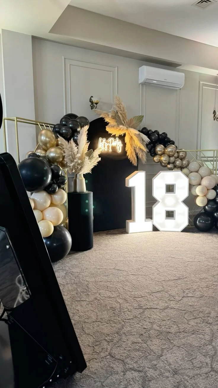 Herunterladen (7).jpeg